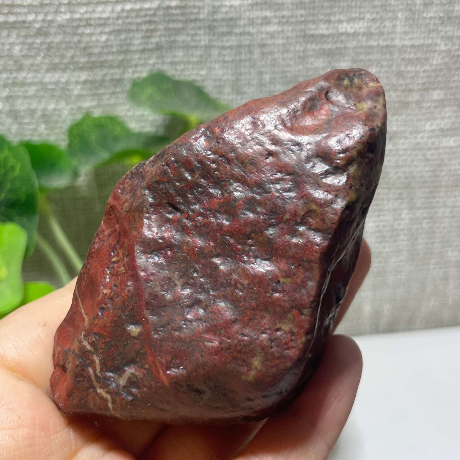 226g Natural Iddingsite meteorite specimen raw stone from China a7775