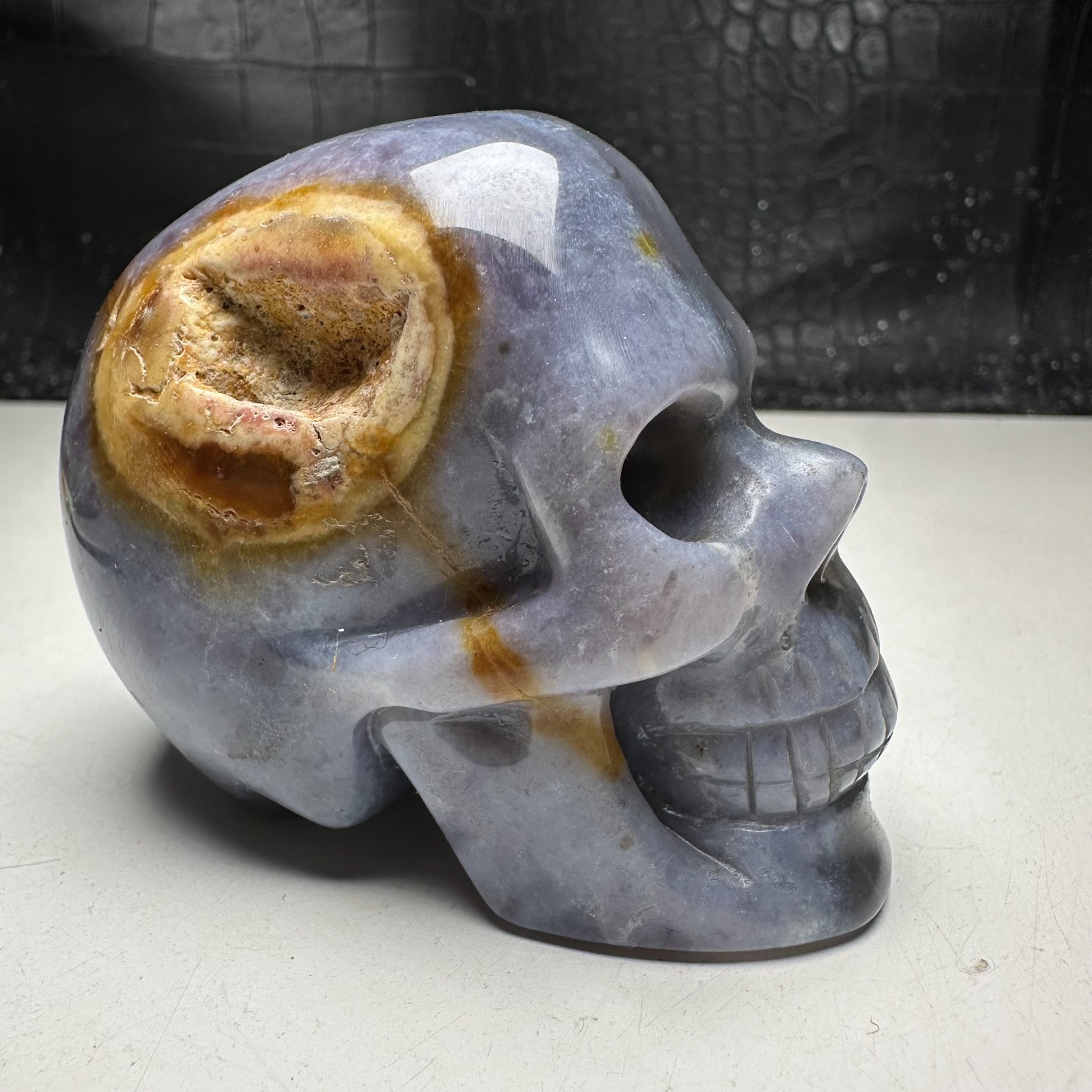 216g Natural Crystal Specimen. Purple agate. Hand-carved Exquisite Skull.GIFT,CW