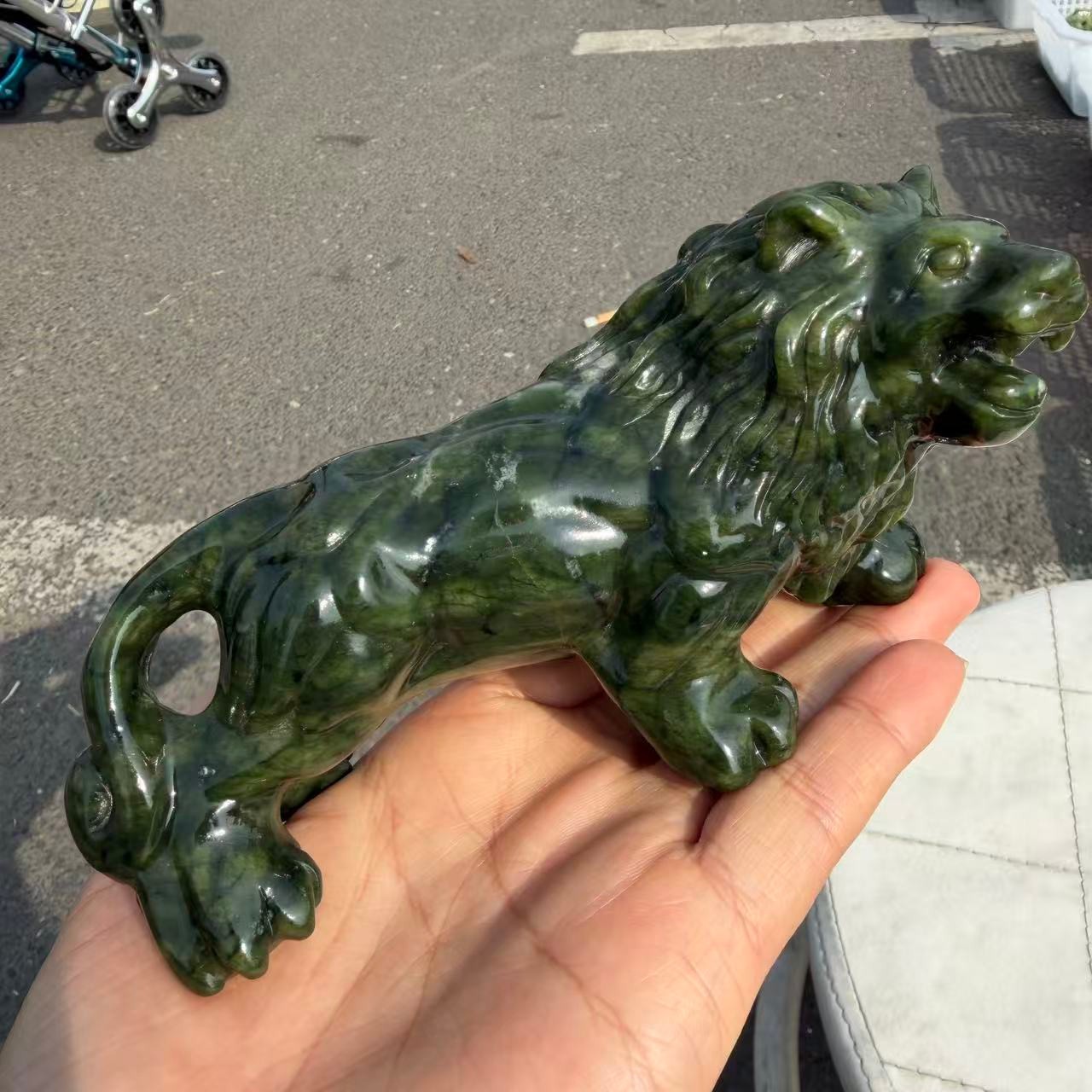 1pc Natural Green Jade Quartz Carved Lion Skull Crystal Reiki Decor Gift