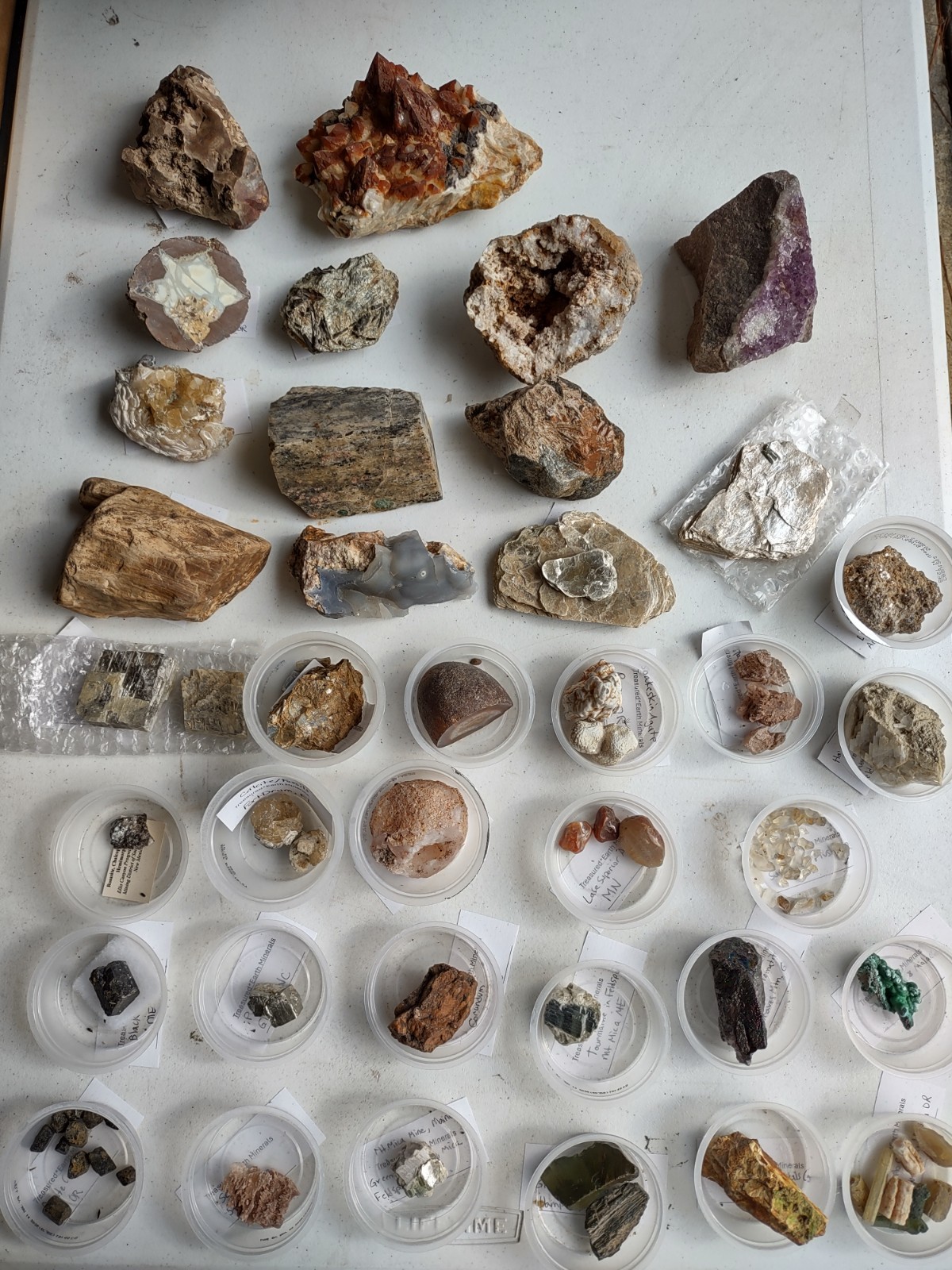 Collection: Rocks Gems Minerals Fossils Specimens: USPS Large Flat Rate Box FULL