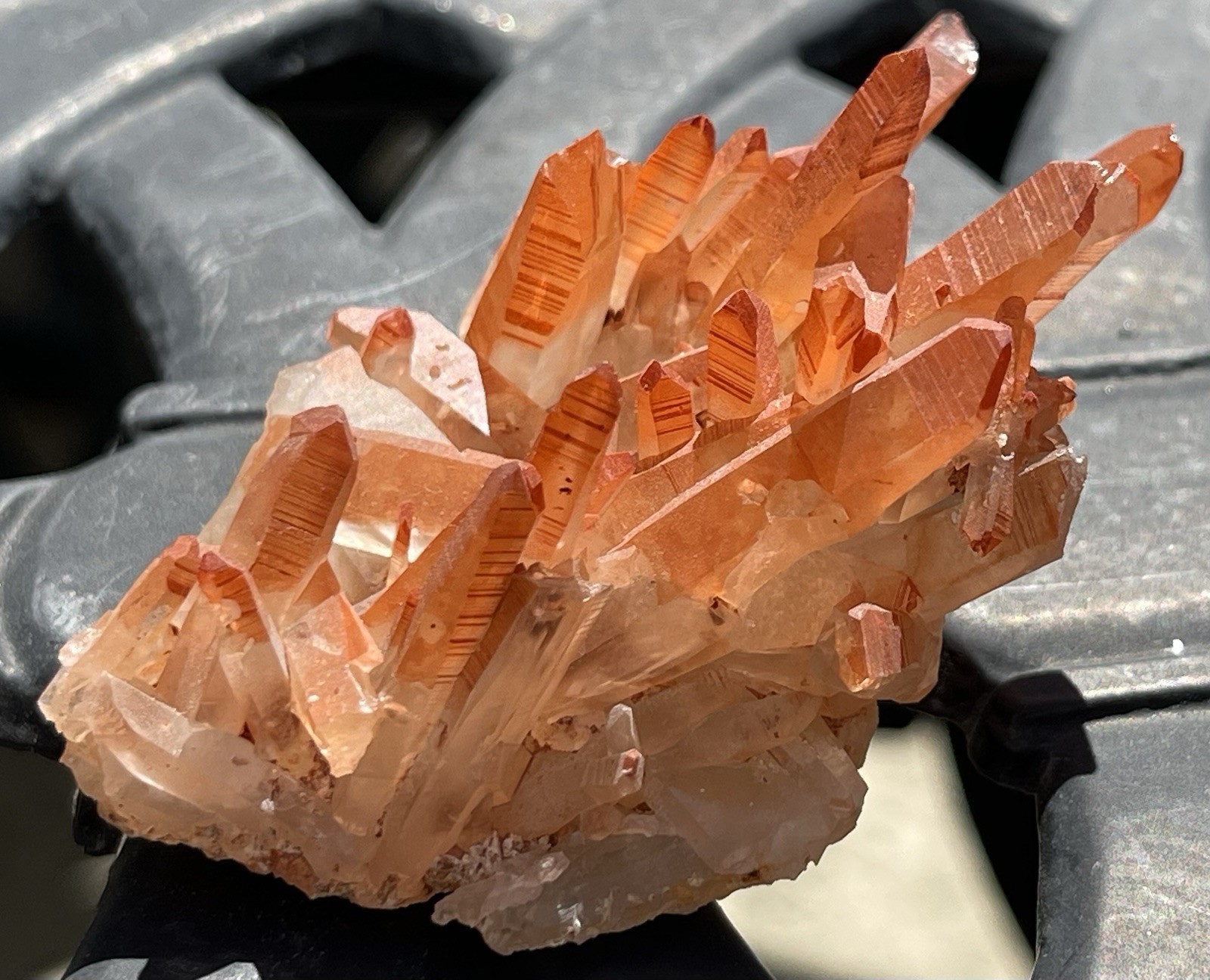 Fire Quartz L 70.12mm x W P43.11mm x H 28.39 58.86 Grams Natural Crystal