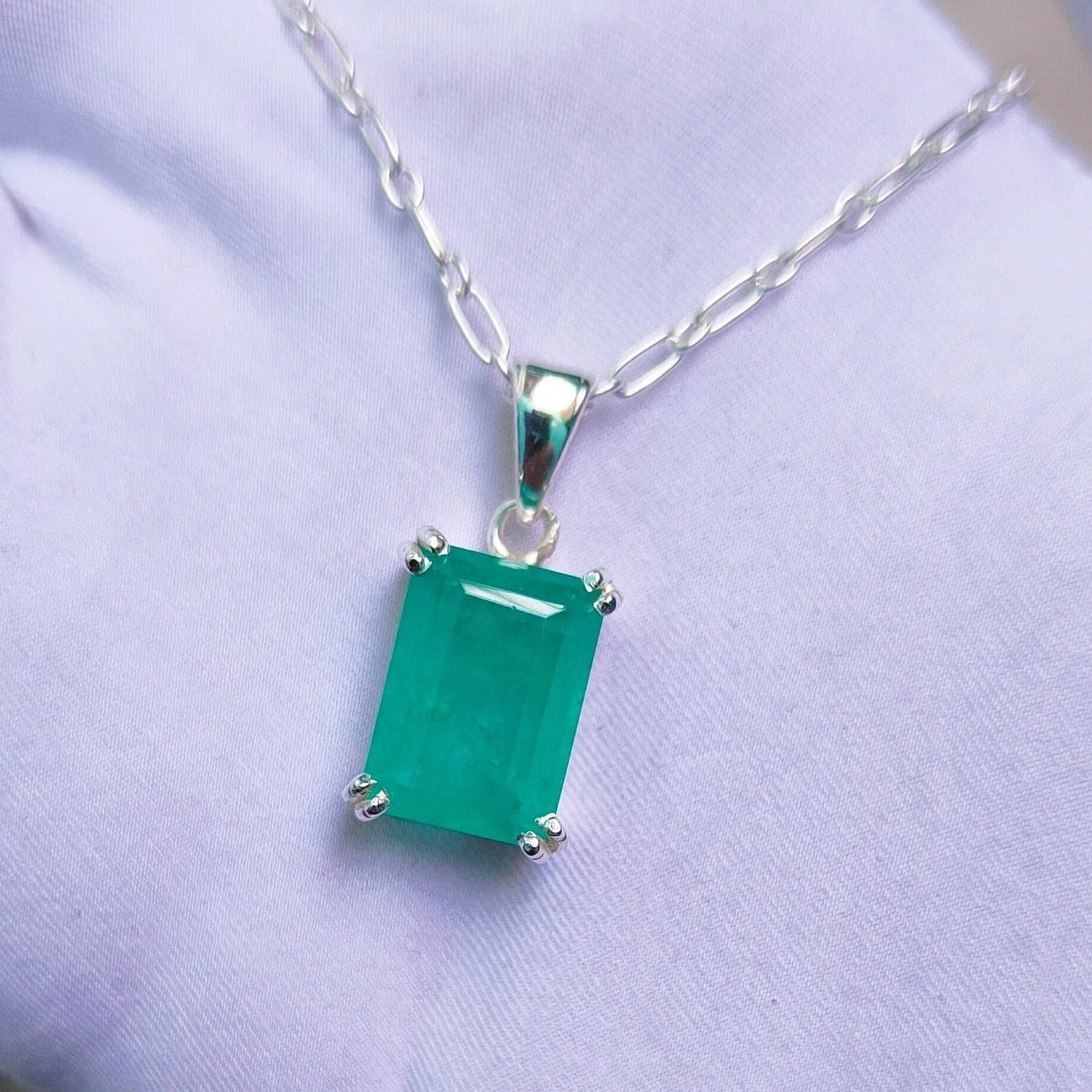 Natural Green Emerald 21 Ct 925 Silver Emerald Shape Pendant IGL Loose Gems 6LHS