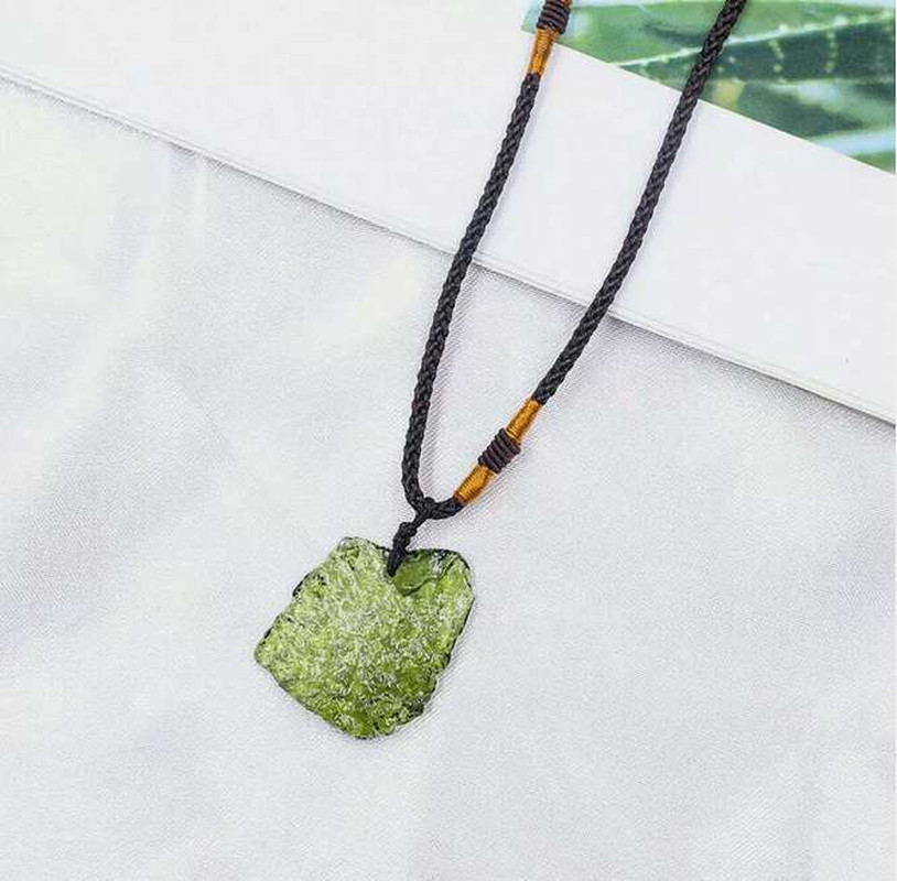 Natural Healing Green Czech Pendant Moldavite Meteorite Impact Stone Necklace US