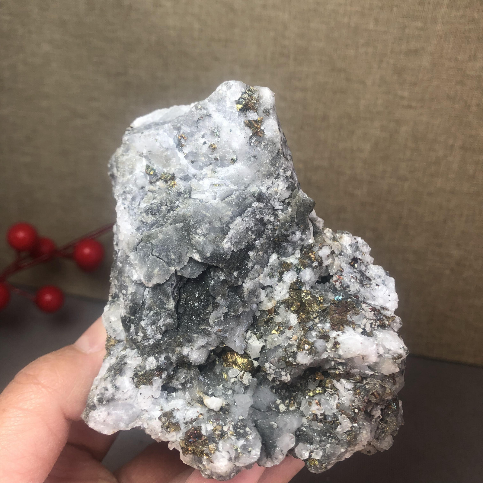 315g Natural rainbow Copper crystal paragenesis ore Uncut original Specimen
