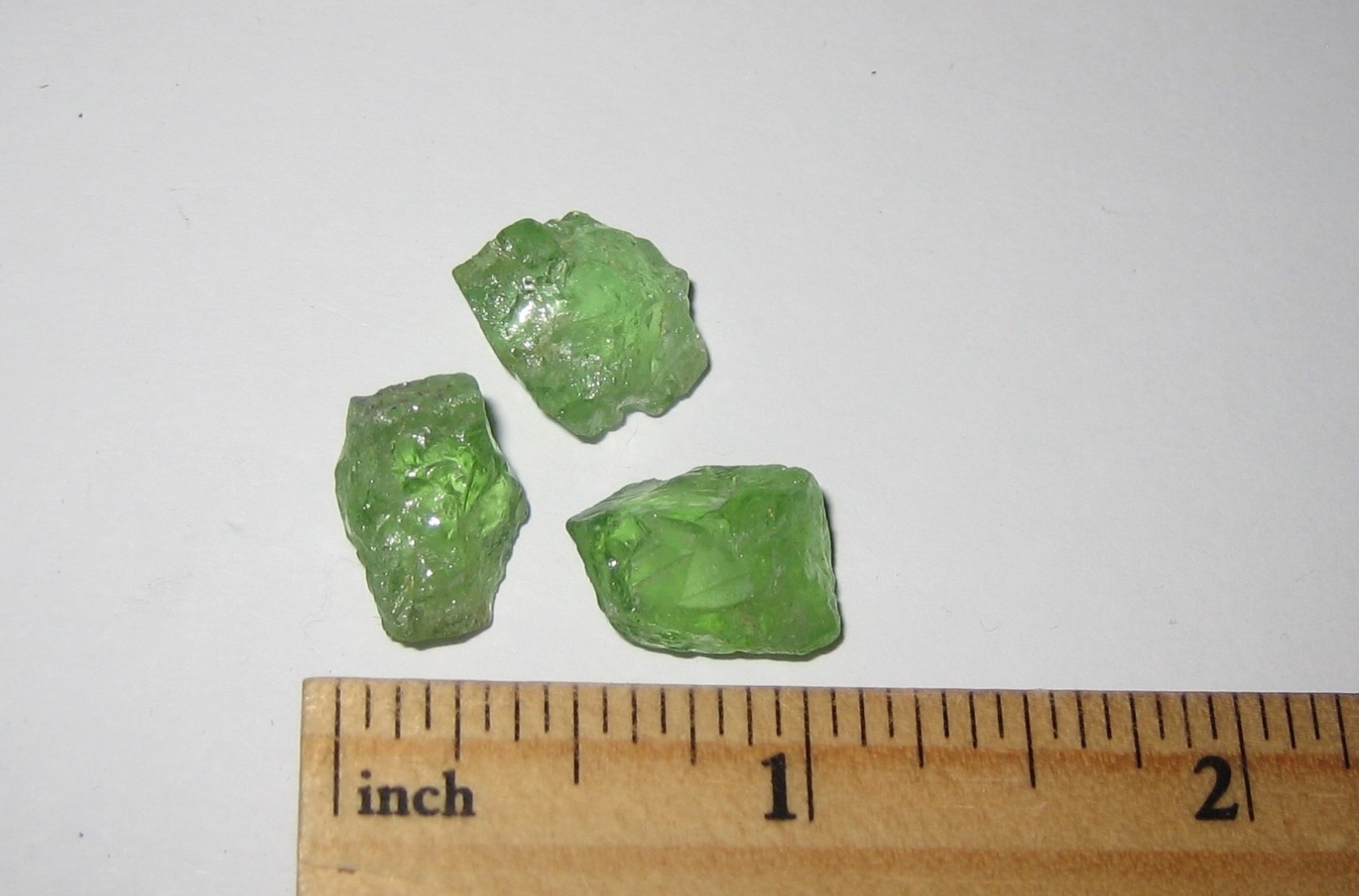 3 SMALL RARE NATURAL 0.5″-0.6″ A+ GRADE PERIDOT CRYSTALS FROM TANZANIA ~ 7.4g *2