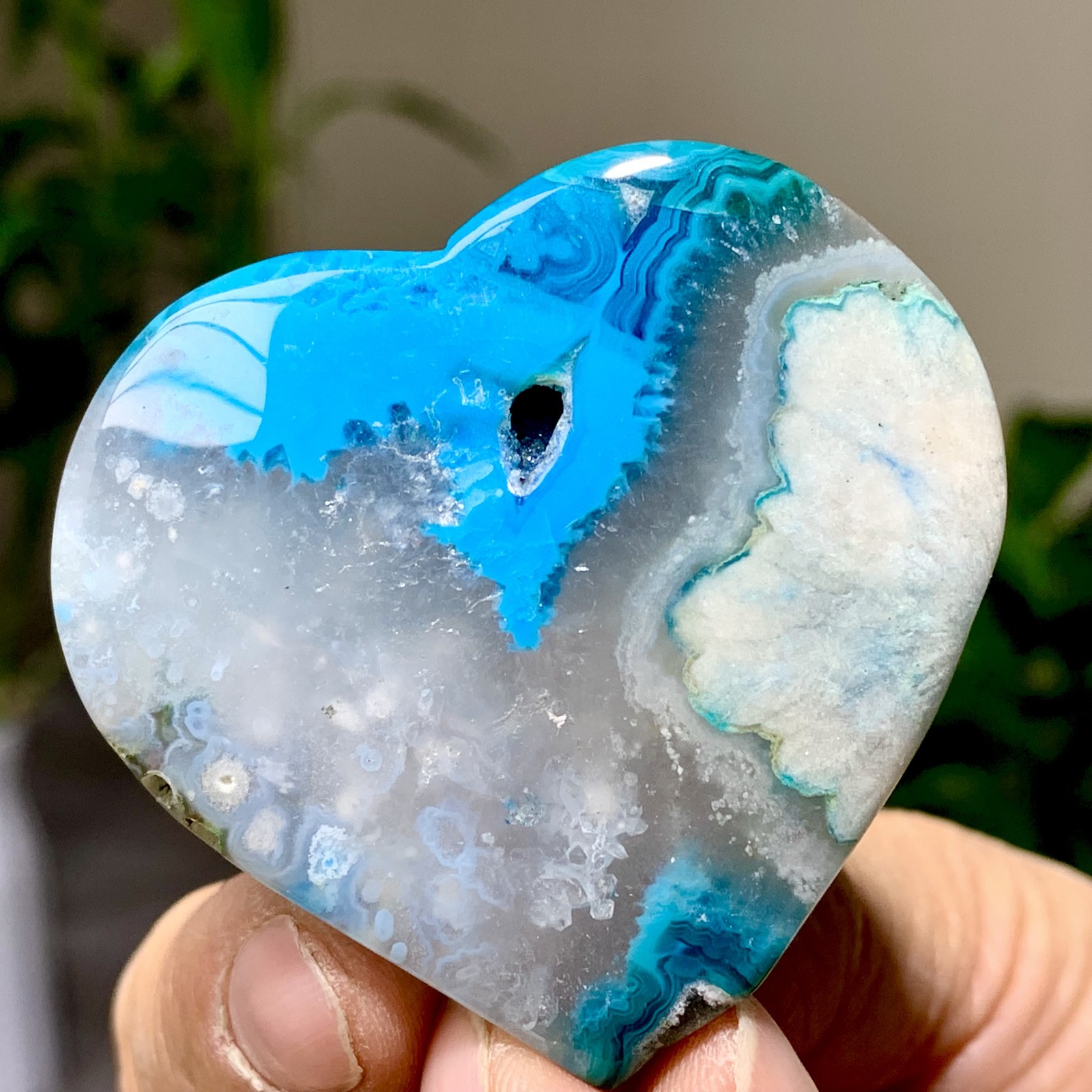 56G Natural Blue striped agate Crystal Chunks Free Shape Mineral Specimens