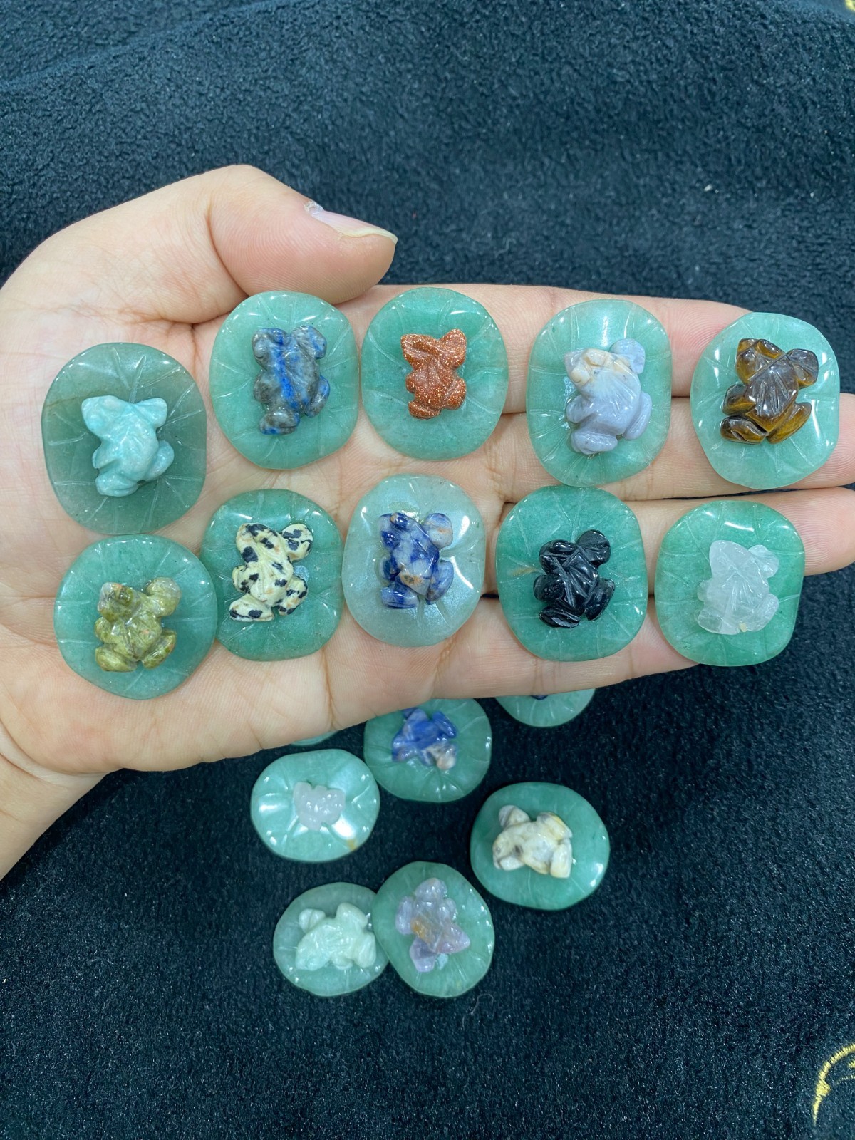 5pcs Natural Mixed Frog skull carved Quartz crystal reiki healing gift