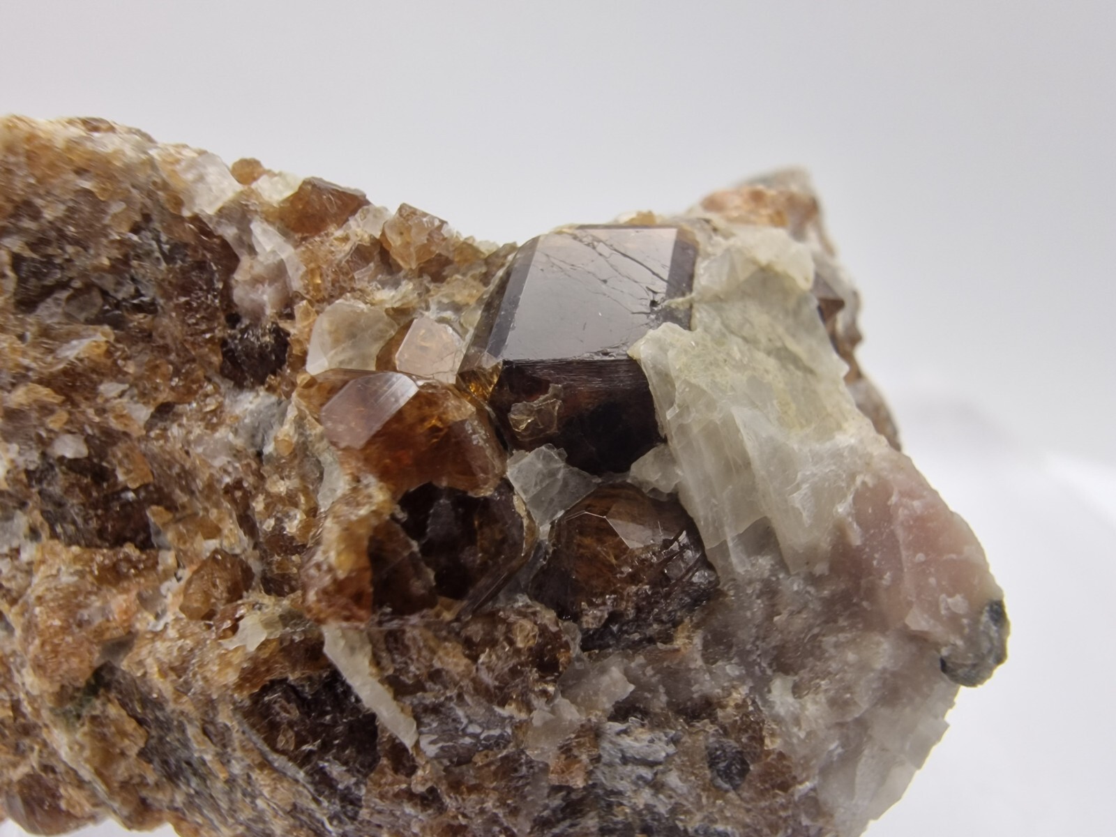 Garnet Crystals , 63g From Grönsjöberget , Borlänge, Dalarna , Sweden #4