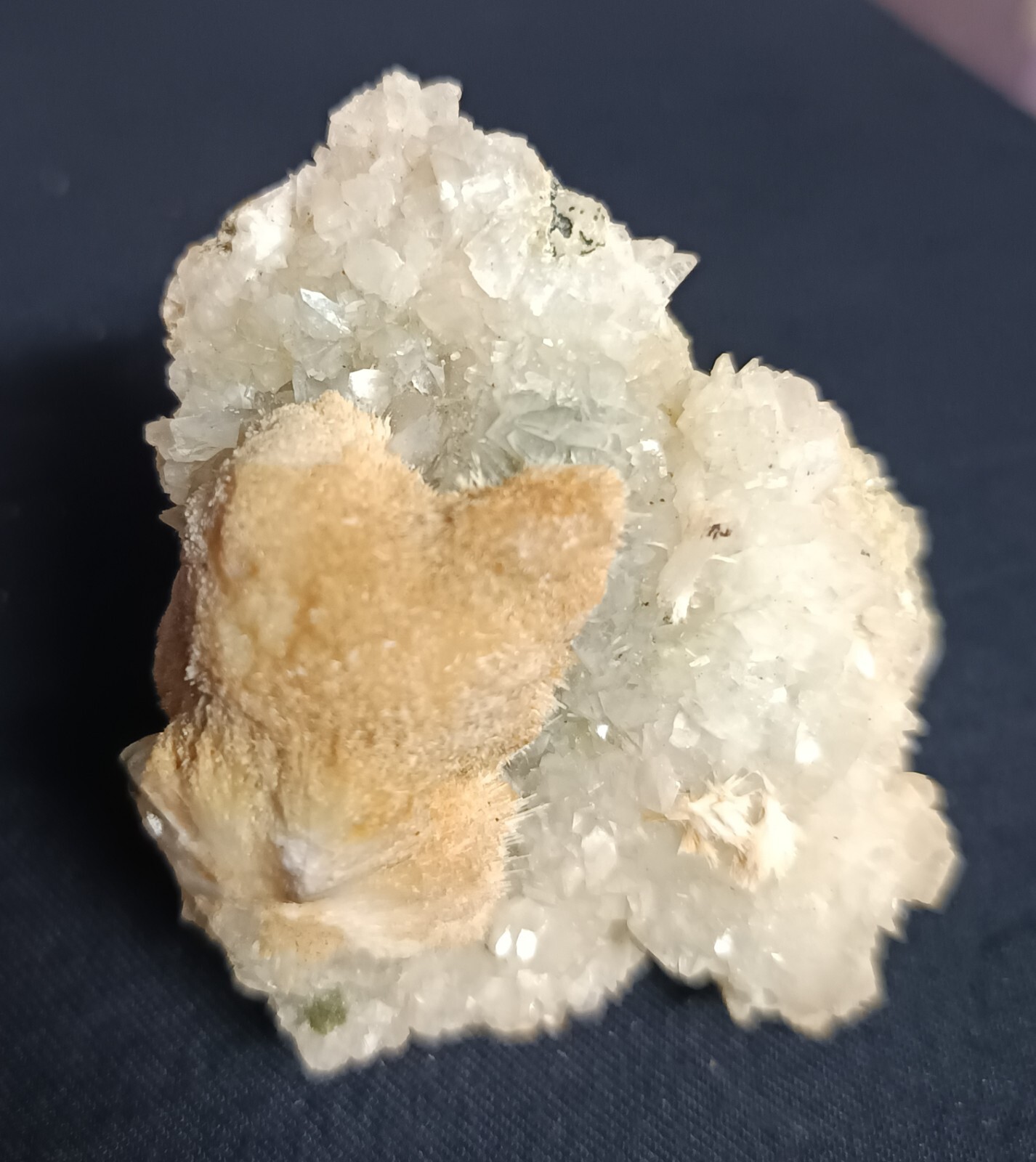 65 gr Thomsonite ball in matrix apophyllite cluster crystal 5×7.3×3.5 cm