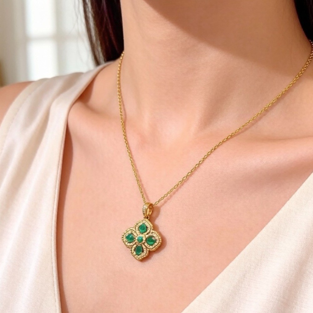 Natural emerald Gemstone Pendant Necklace Jewelry S925 Silver Plated 18K Gold