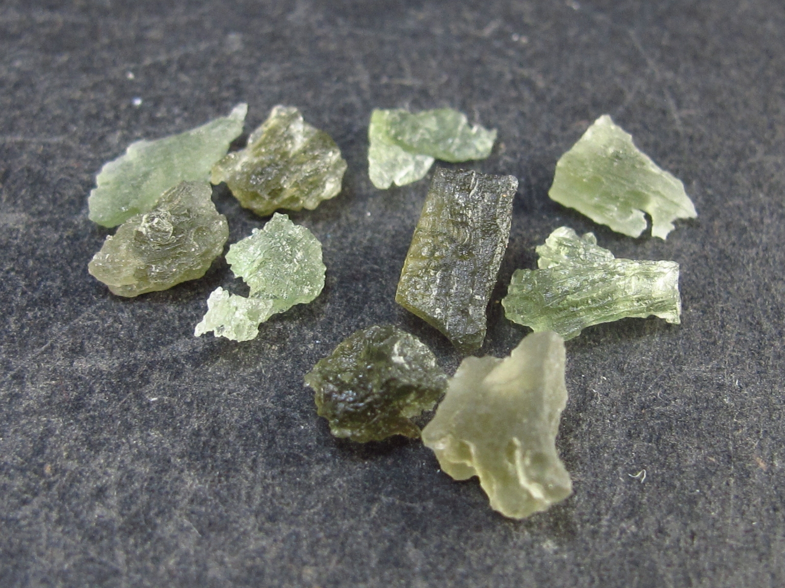 Lot of 10 Moldavite Tektite Pieces from Czech Republic – 5 Carats – 1.0 Gram