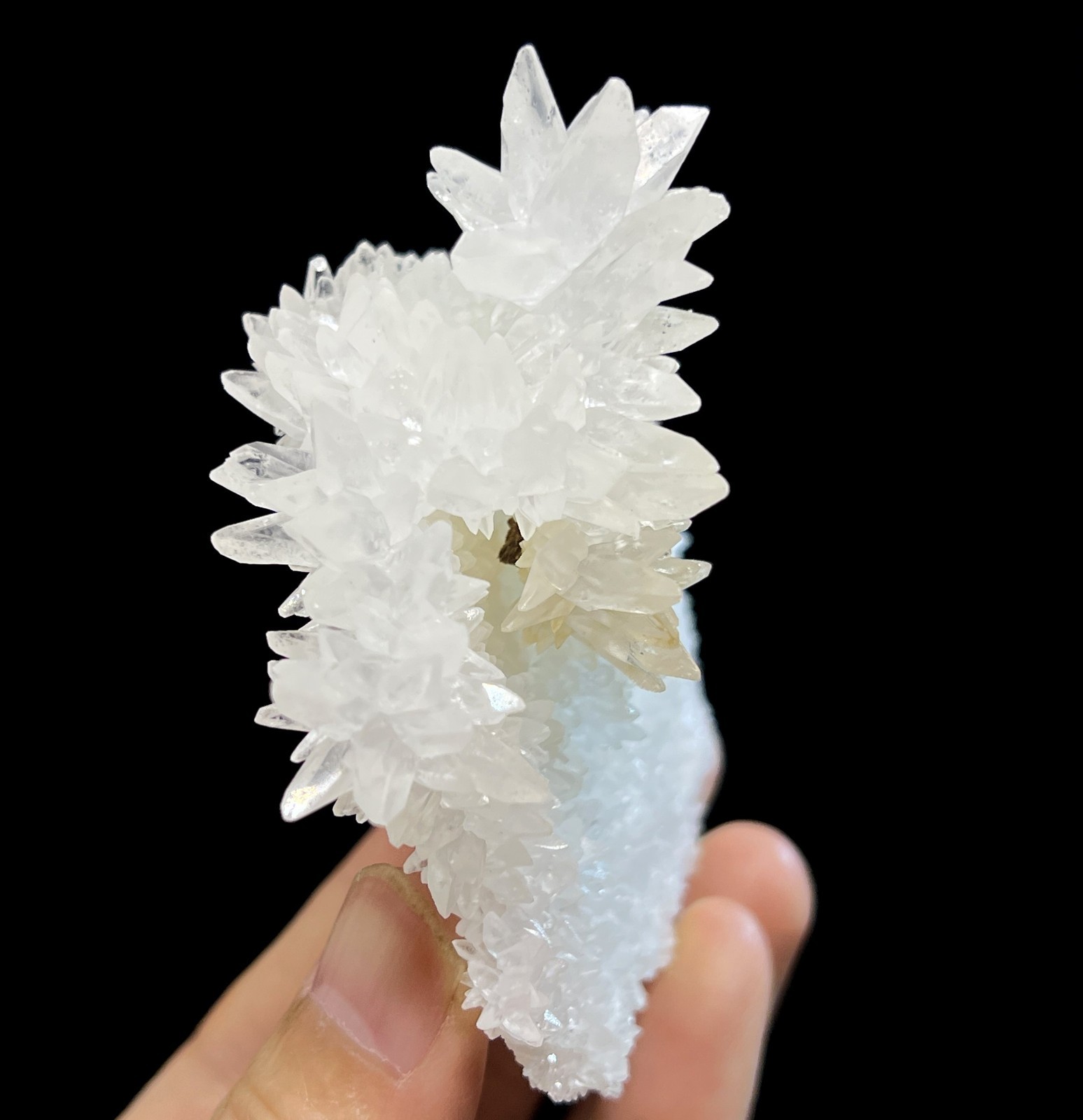 90mm 99g Calcite Stalactite mined from Myanmar, Natural mineral