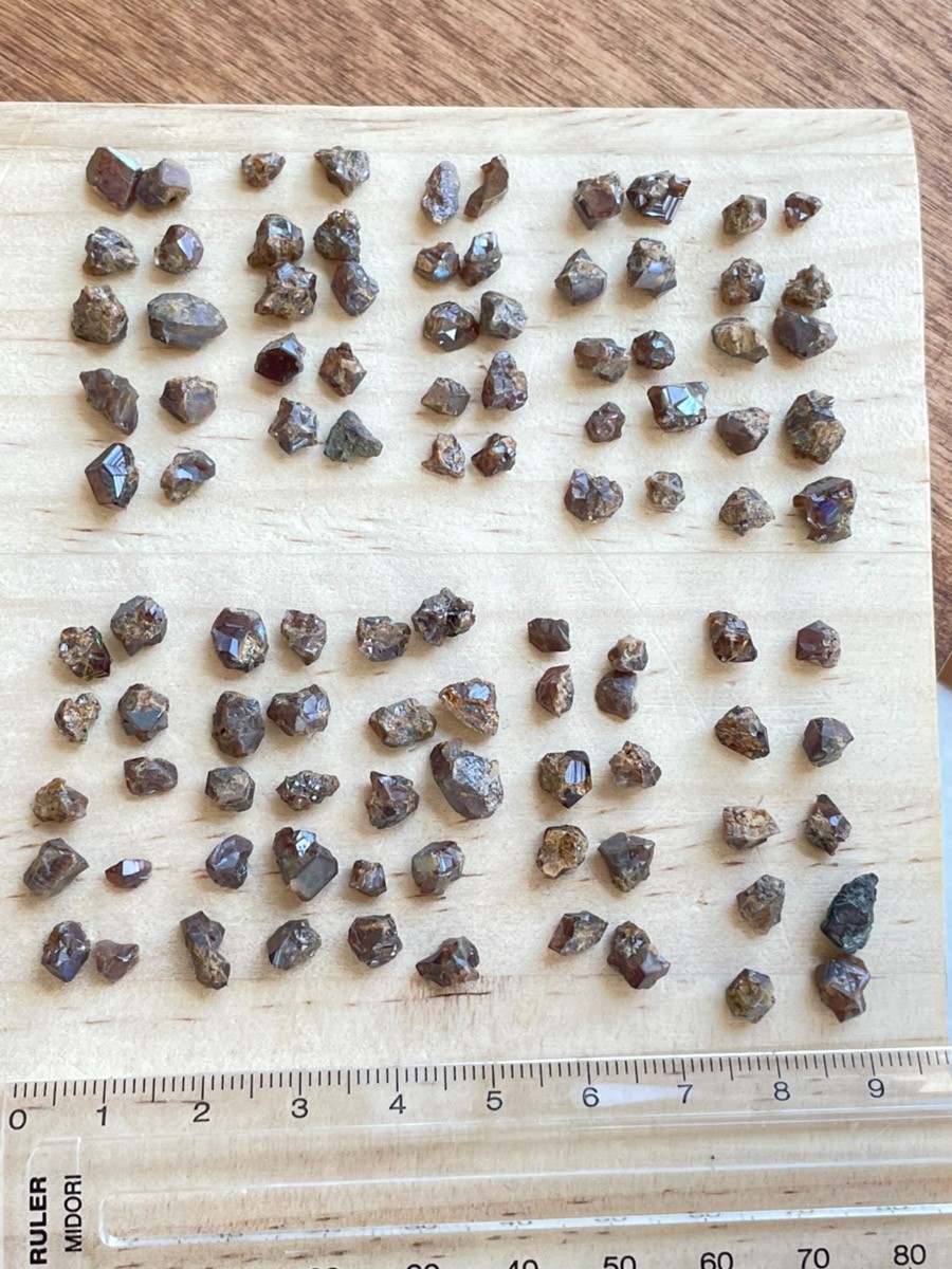 Lot of 100 Rough Iridescent Andradite Rainbow Garnet Crystals Tenkawa Nara Japan