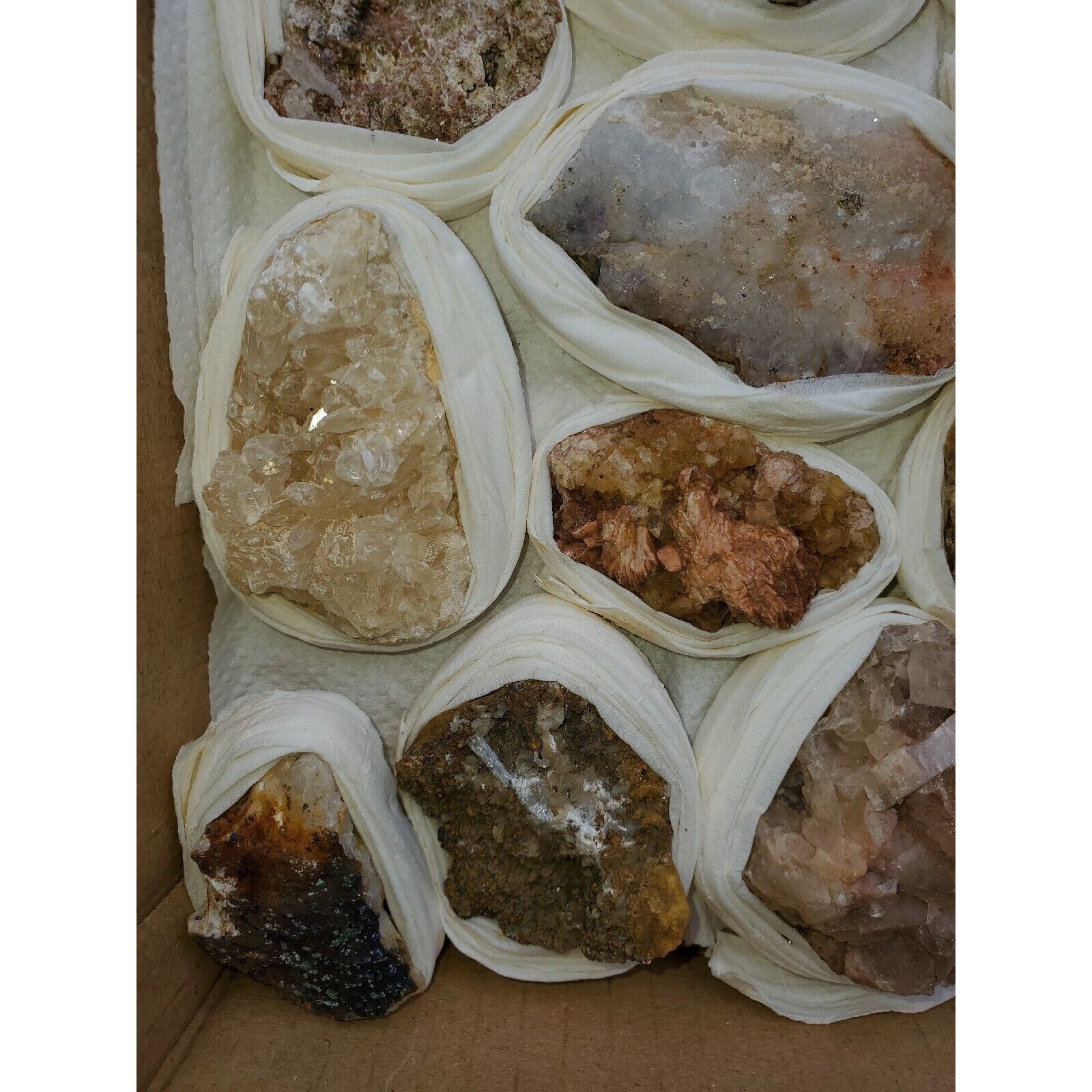 4Lb Wholesale Rare minerals Flat of 22 specimens of high quality Collection, #31