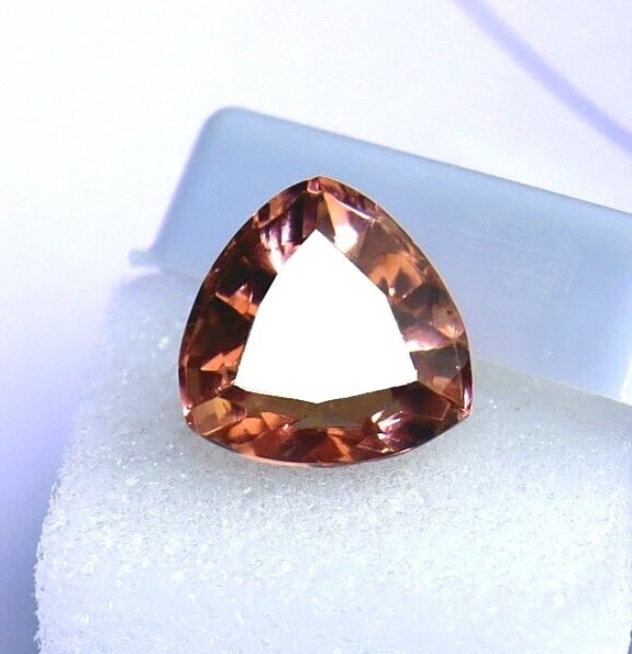 Natural Trillion Cut Alexandrite 8-10 Ct Color Changing Loose Gemstone Certified