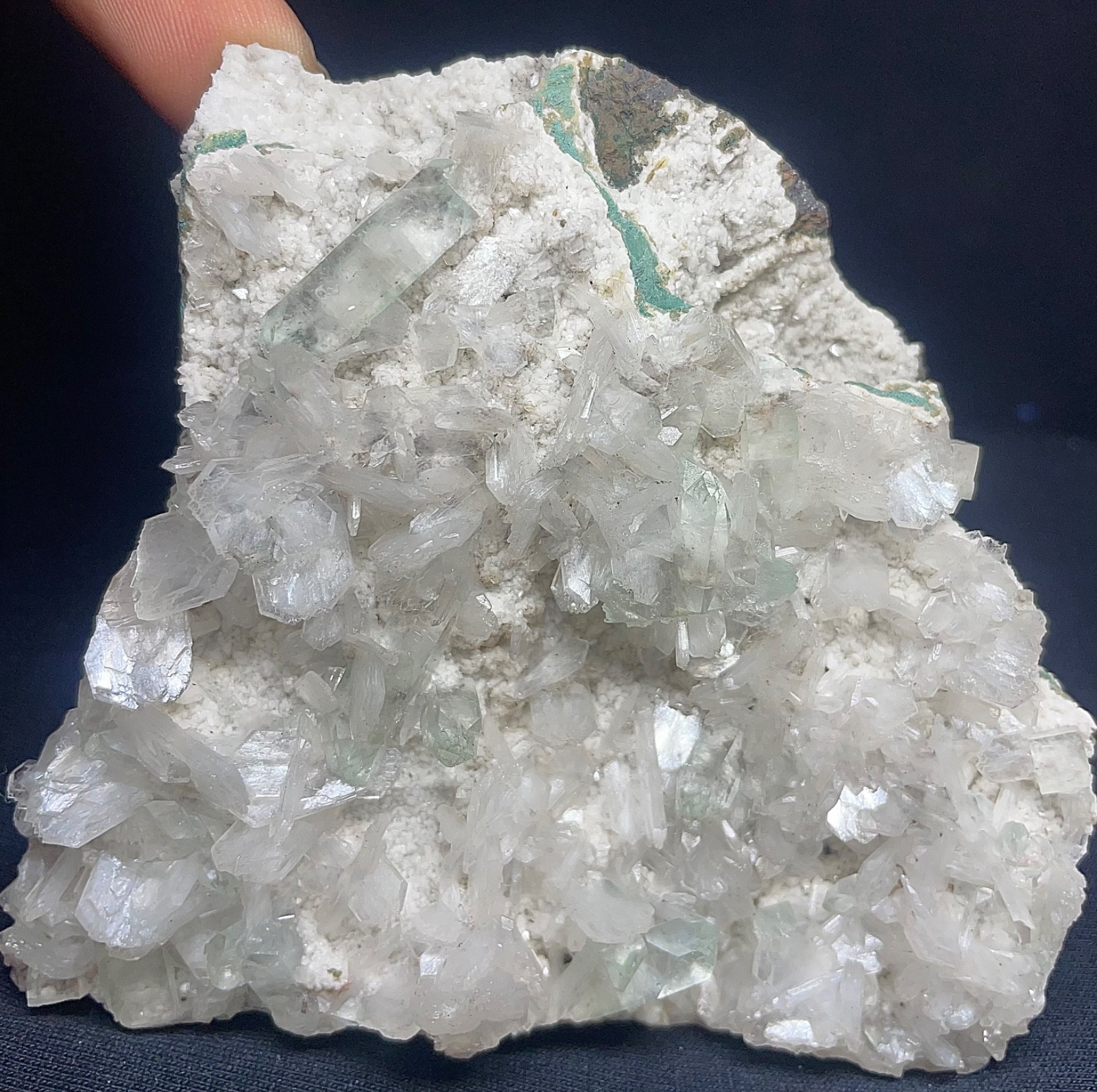 Natural clear Apophyllite cluster mineral specimens 308 gr 10x10x5 cm video