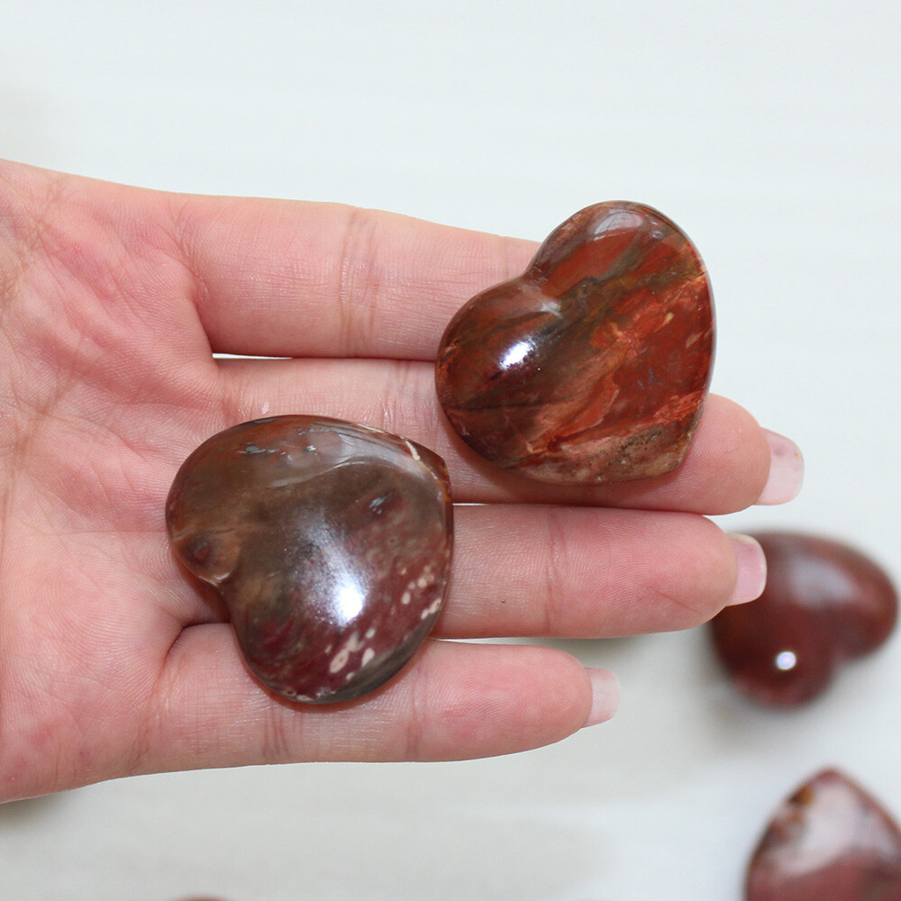 3.5CM Natural Red Carnelian Agate Heart Palm Stone Madagascar Specimen Stone