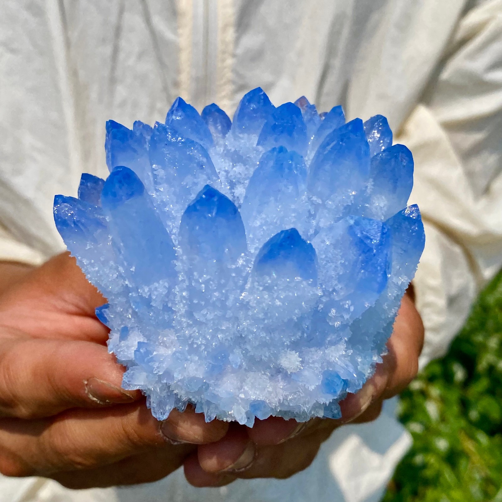 395G Newly discovered blue crystal cluster flower shaped mineral specimen
