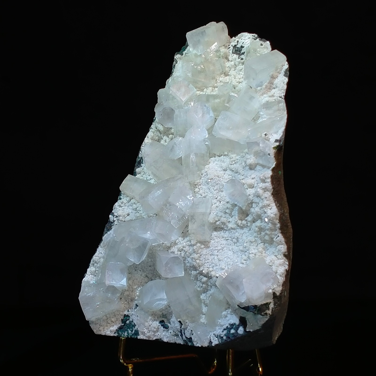 Apophyllite clear gemmy crystals w/ Stilbite & Heulandite semi-geode cave 0.84kg