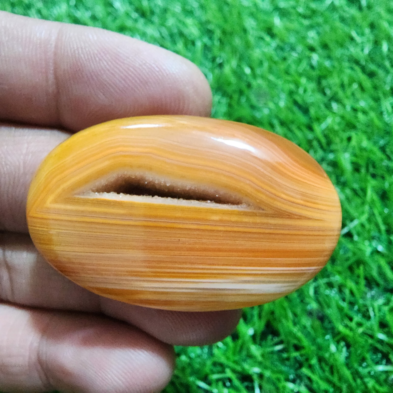 Good Quality Window Druzy Agate Oval Shape 102 Carat Gemstone Jewelry For Making