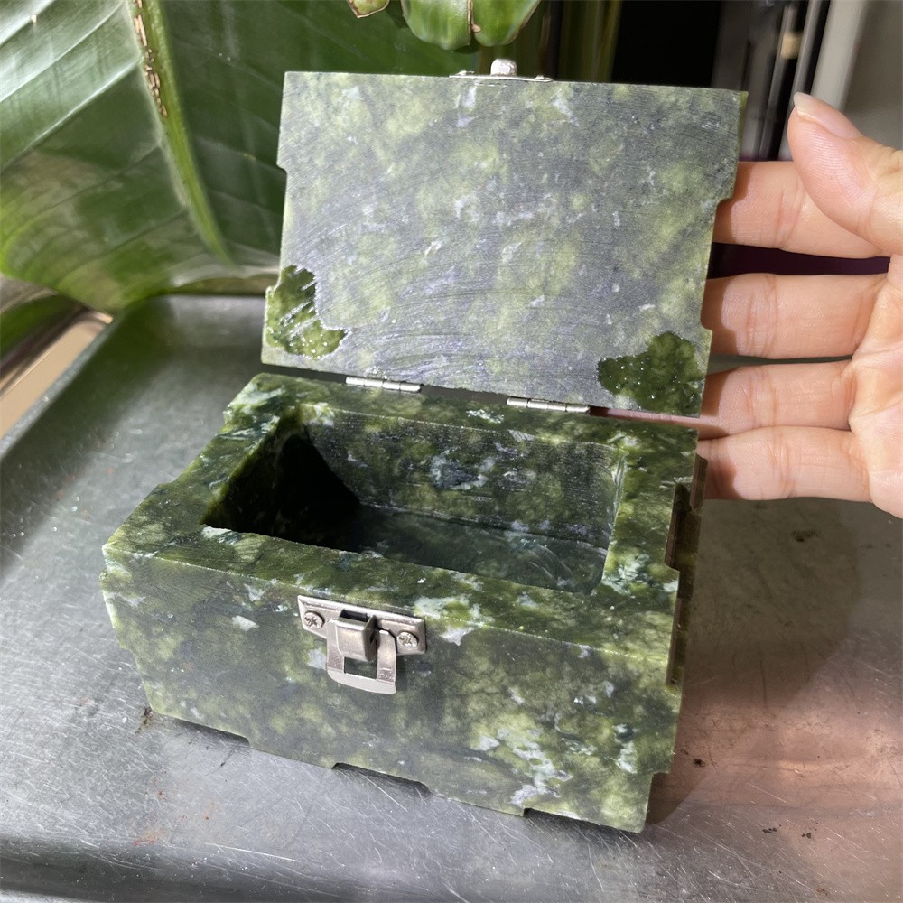 1.9LB 4.4″ Natural Xiuyan Jade Box Carving Crystal Quartz Reiki Decor Gift