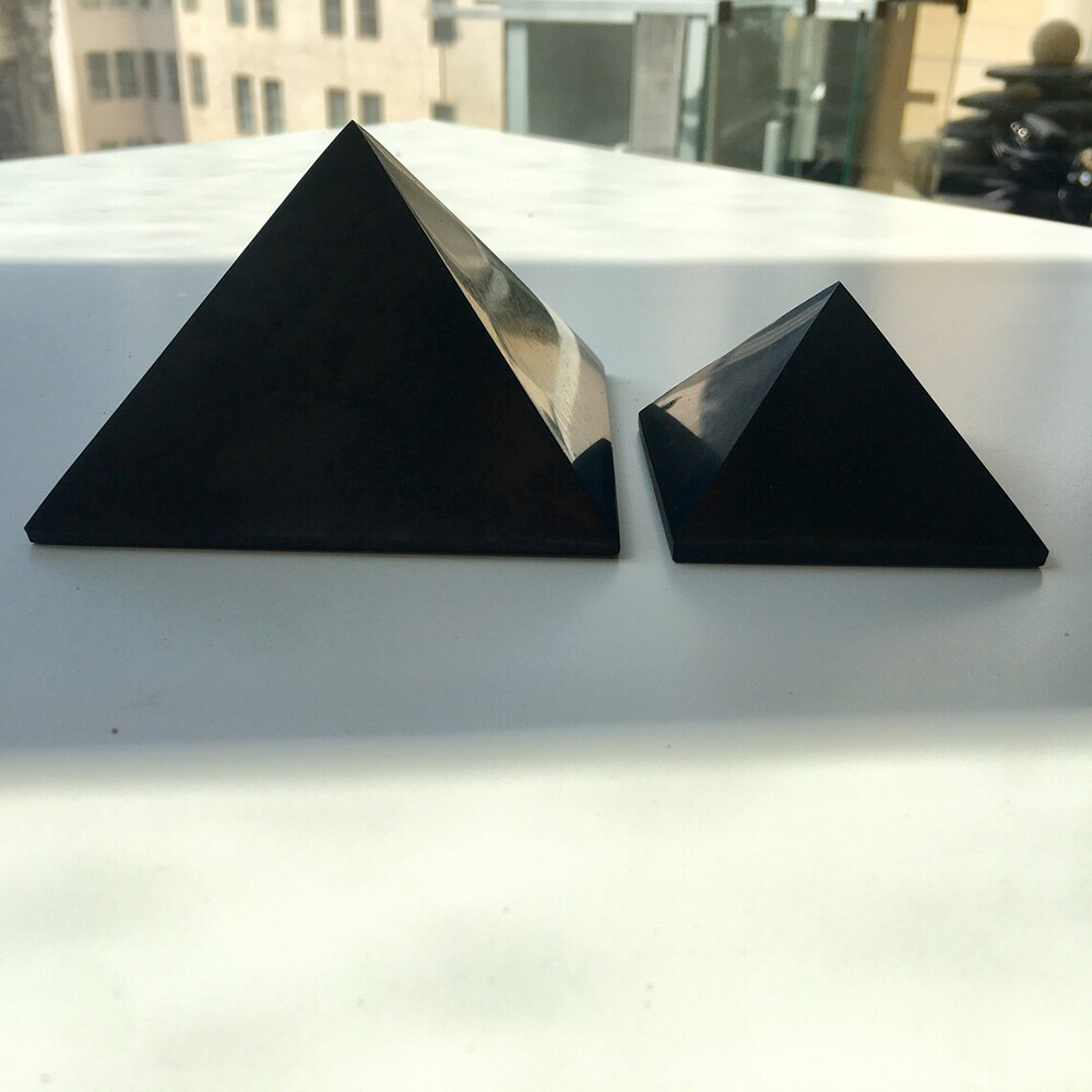 1.18″~2.36″Shungite/Schungit Polished Pyramid 4G 5G EMF Protection Detox Crystal