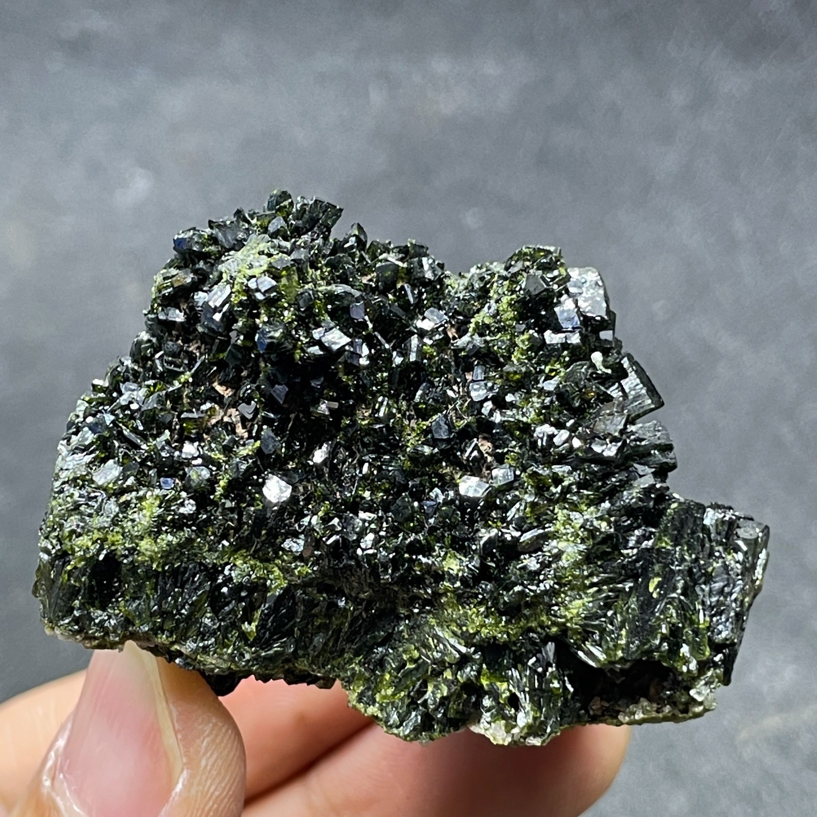 Natural Turkey Epidote Mineral Specimen Quartz Stones And Crystals Healing