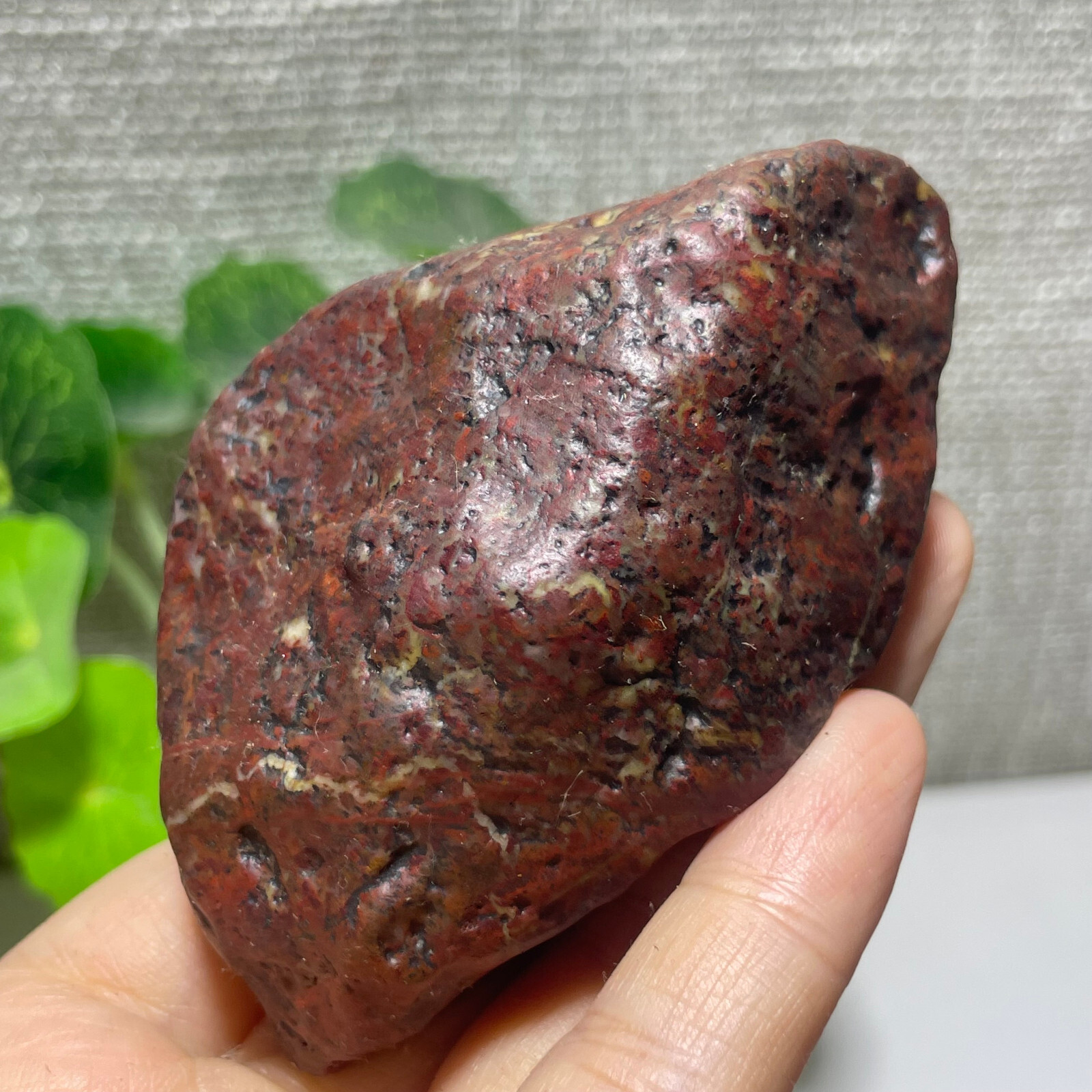 226g Natural Iddingsite meteorite specimen raw stone from China a7775