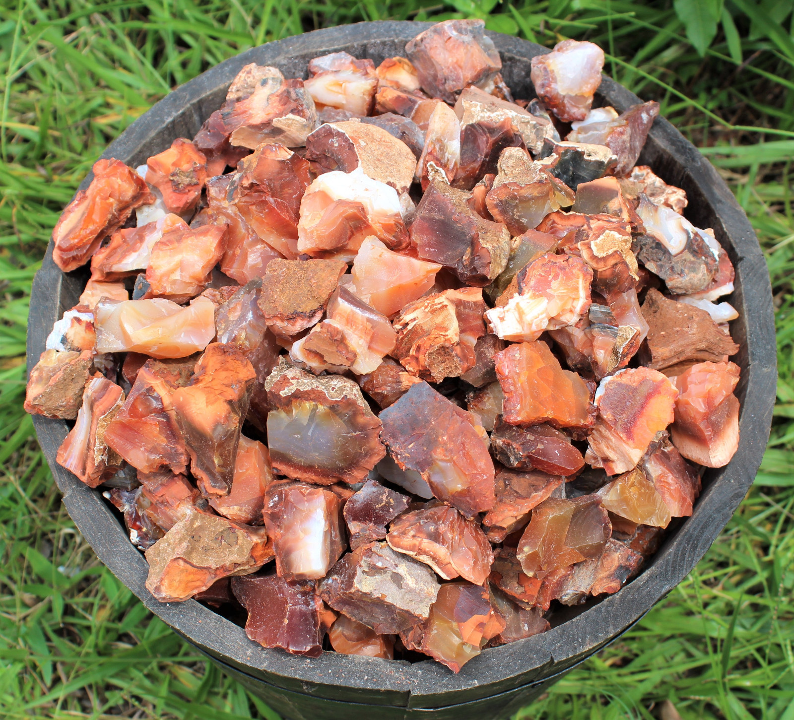 1 Rough Carnelian Stone Crystal Healing, Raw Natural Carnelian Agate, MADAGASCAR
