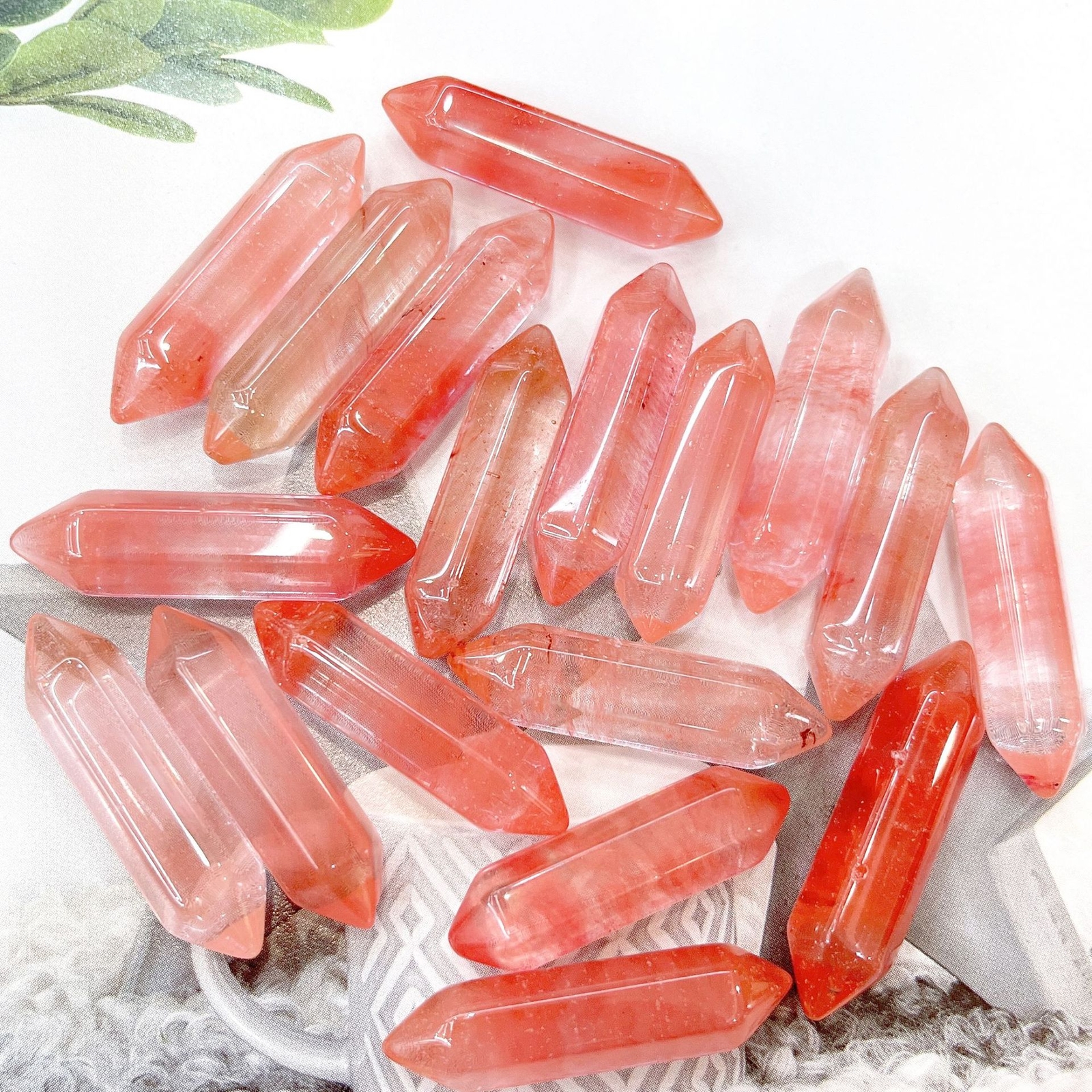 50pcs Artificial Cherry Quartz Stone Healing Hexagonal Column Reiki Home Decor