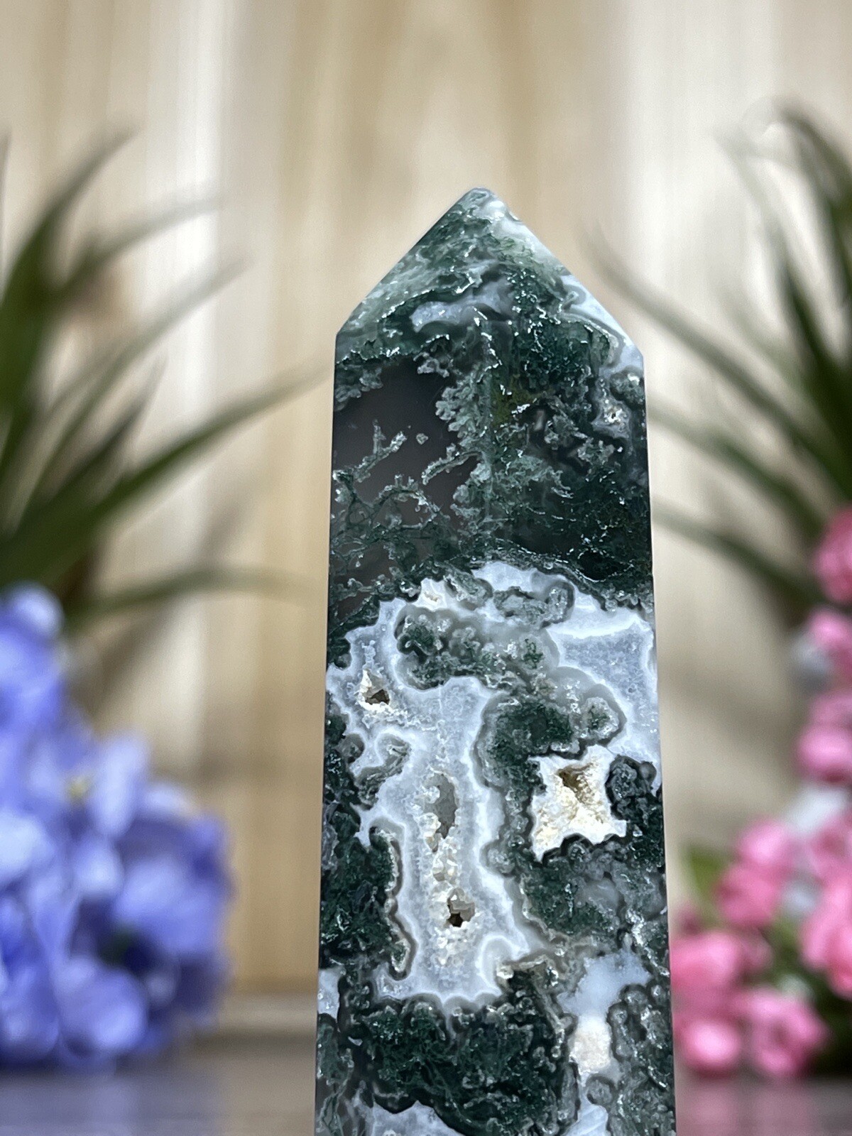 MOSS AGATE TOWER – Mineral Chalcedony Reiki Chakra Green Wiccan Crystal Decor