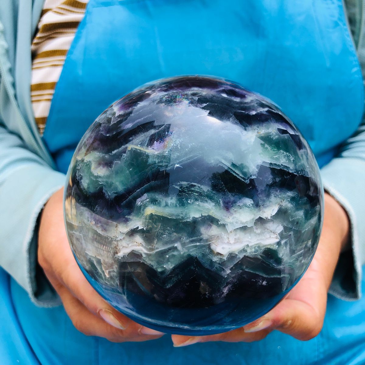 2400G Natural Green Coloured Fluorite Ball Quartz Crystal Reiki Healing 5480