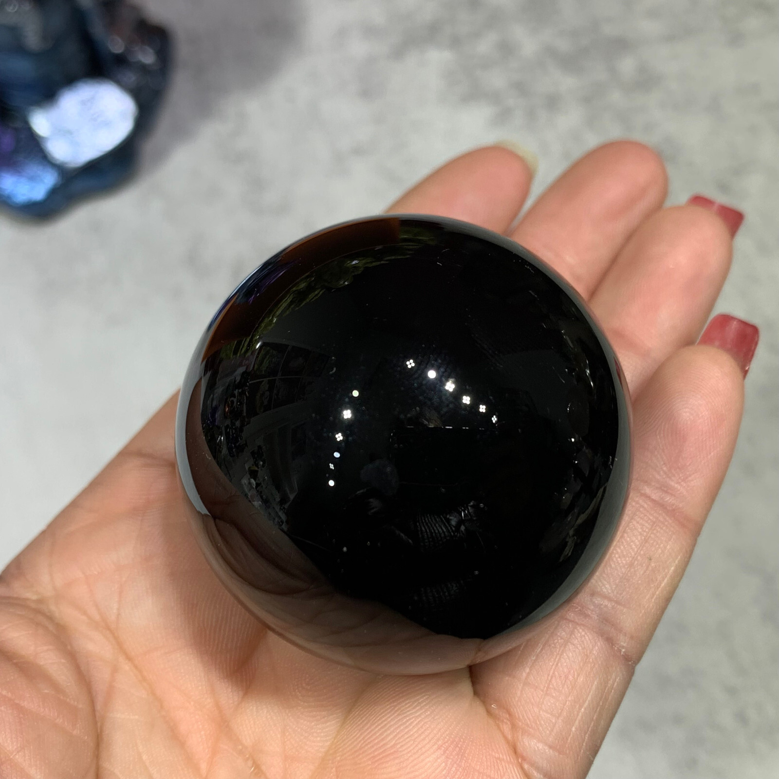 Natural obsidian quartz sphere crystal magic ball healing 1pcs