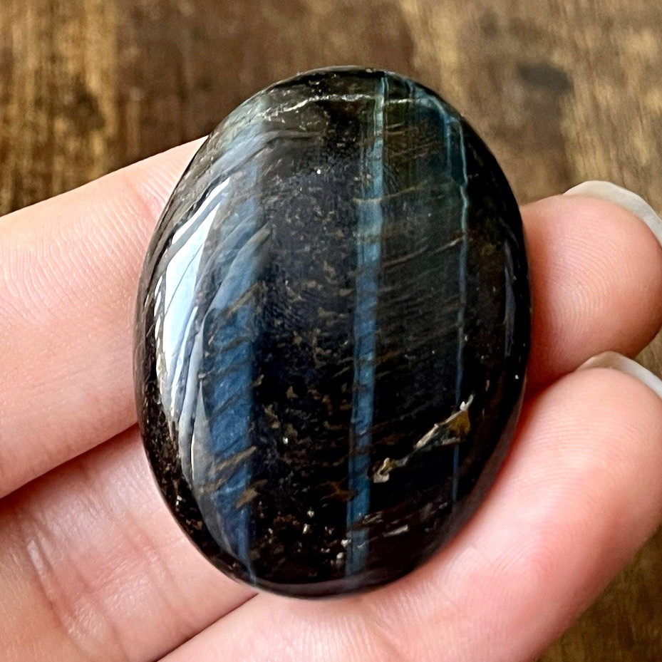 Polished Oval Brown/Blue Moss Agate/Crystal Palmstone Specimen Blue/Gray Banding