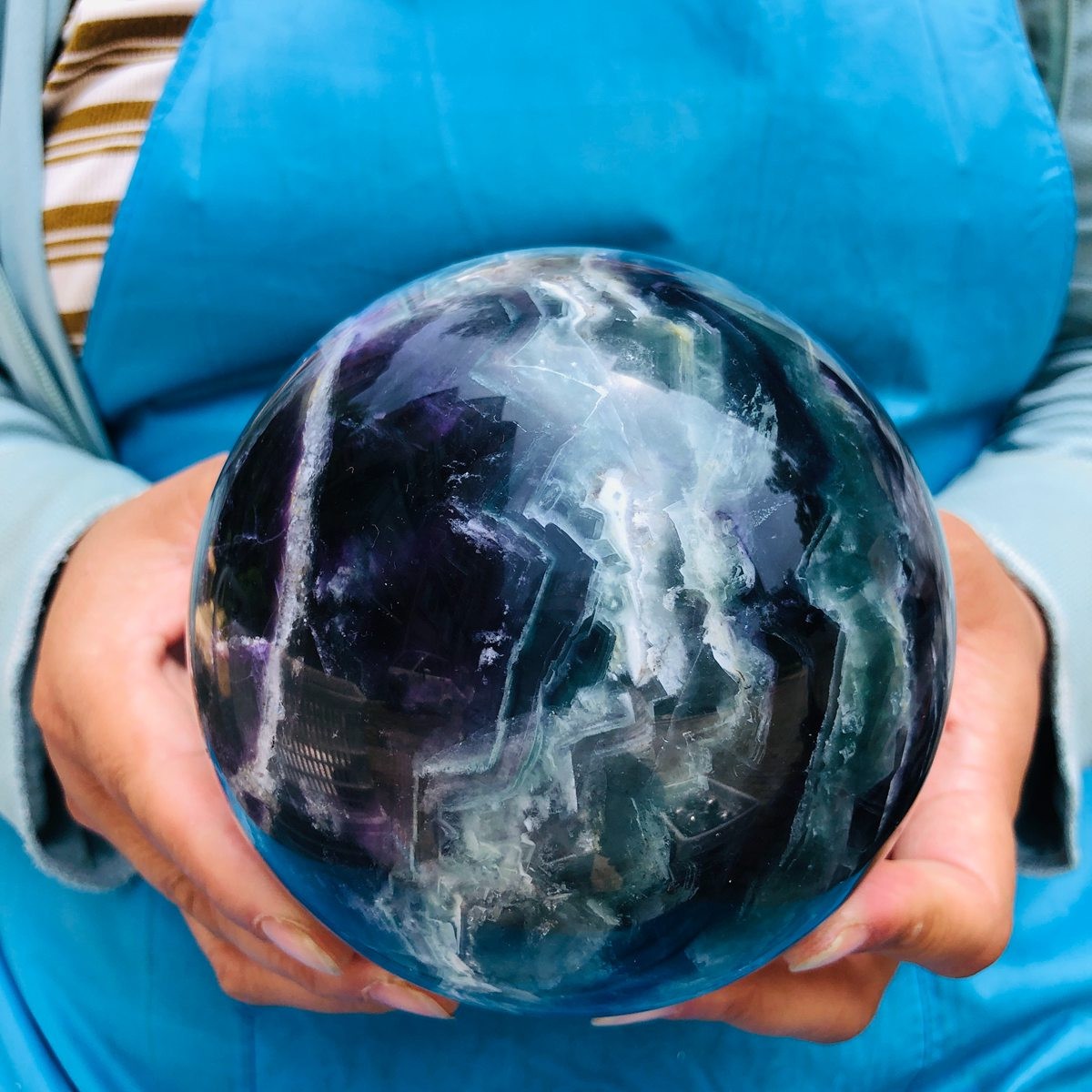 2400G Natural Green Coloured Fluorite Ball Quartz Crystal Reiki Healing 5480