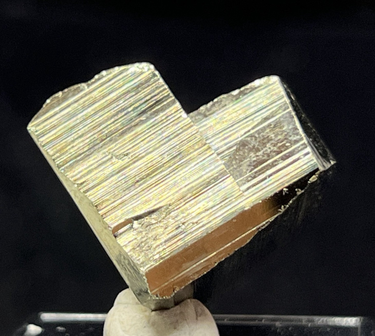 27mm 20g HEART SHAPE Bright Golden Pyrite mined from Peru