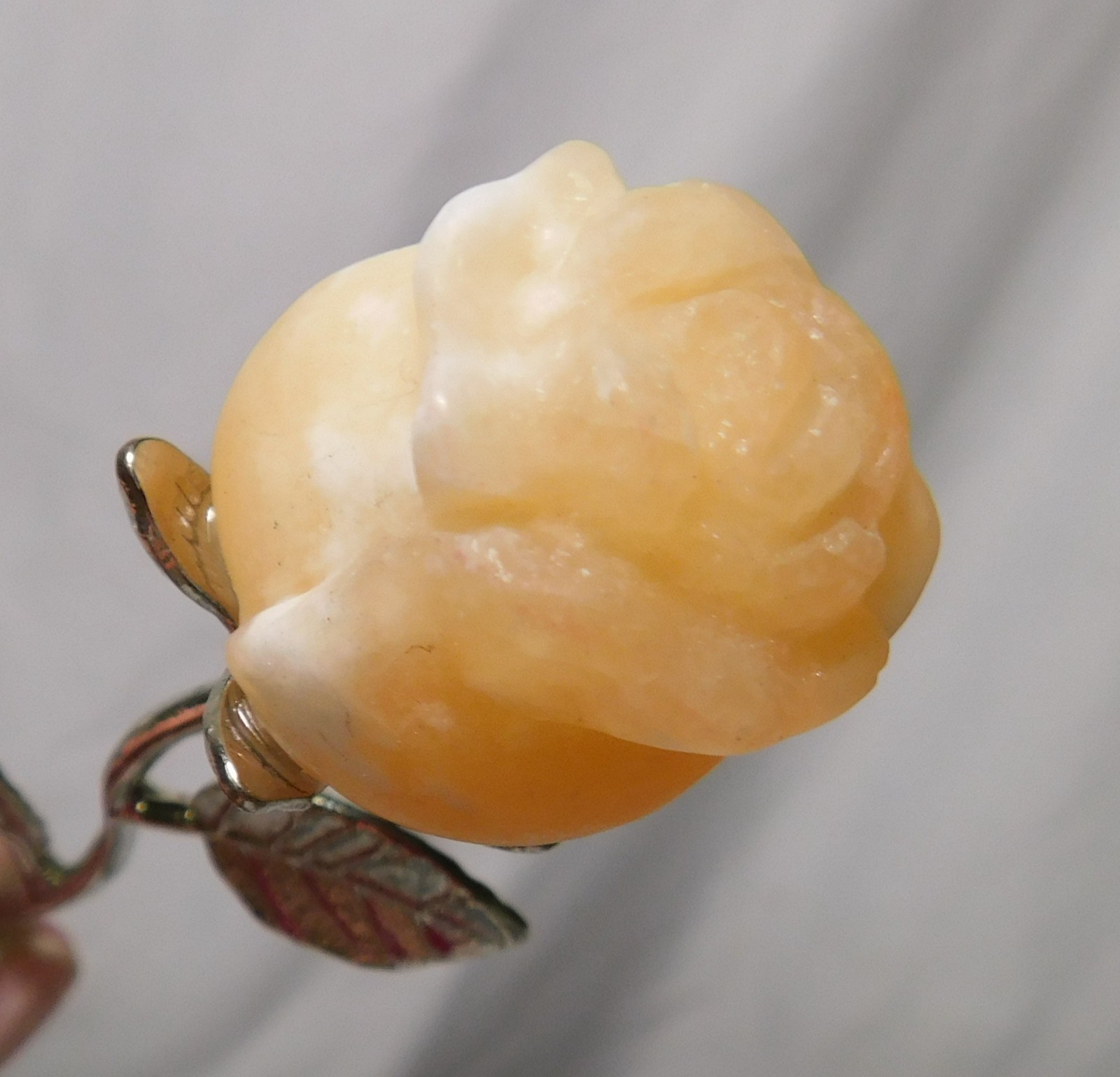 Natural Yellow Calcite Quartz Crystal Stone Carved Rose Flower on metal stem