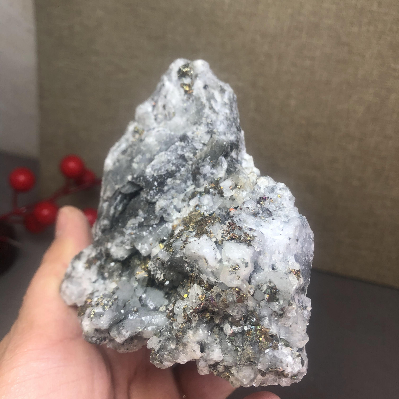 315g Natural rainbow Copper crystal paragenesis ore Uncut original Specimen