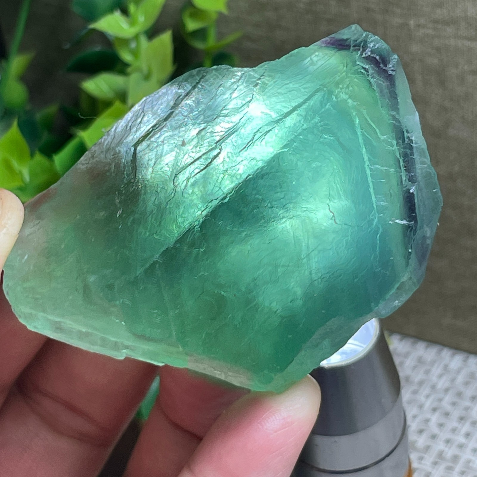 Raw Fluorite stone – rainbow – Rough Stone original Specimen 156g A457