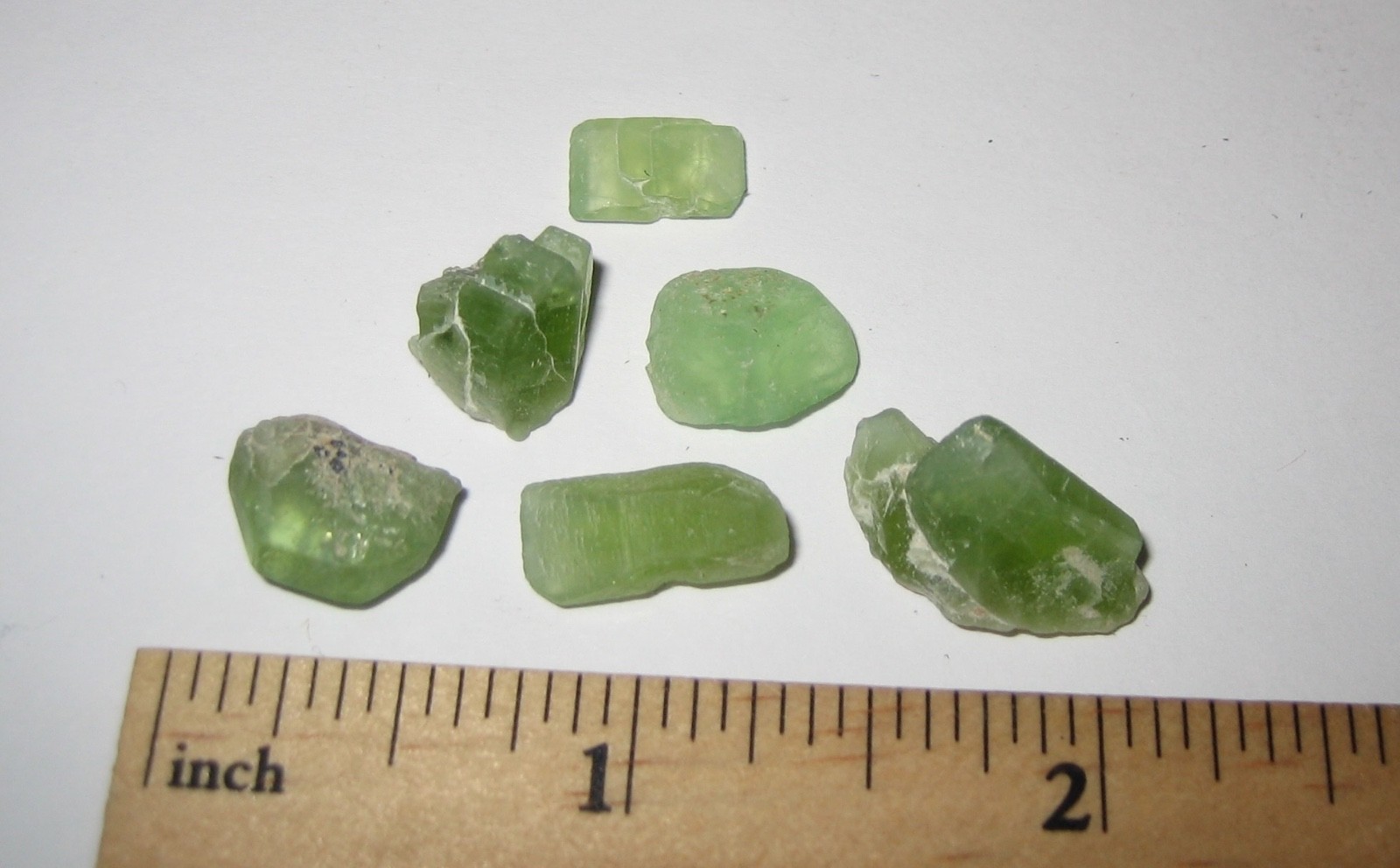 6 SMALL RARE NATURAL 0.4″- 0.7″ A GRADE PERIDOT CRYSTALS FROM PAKISTAN ~ 7.7g *2