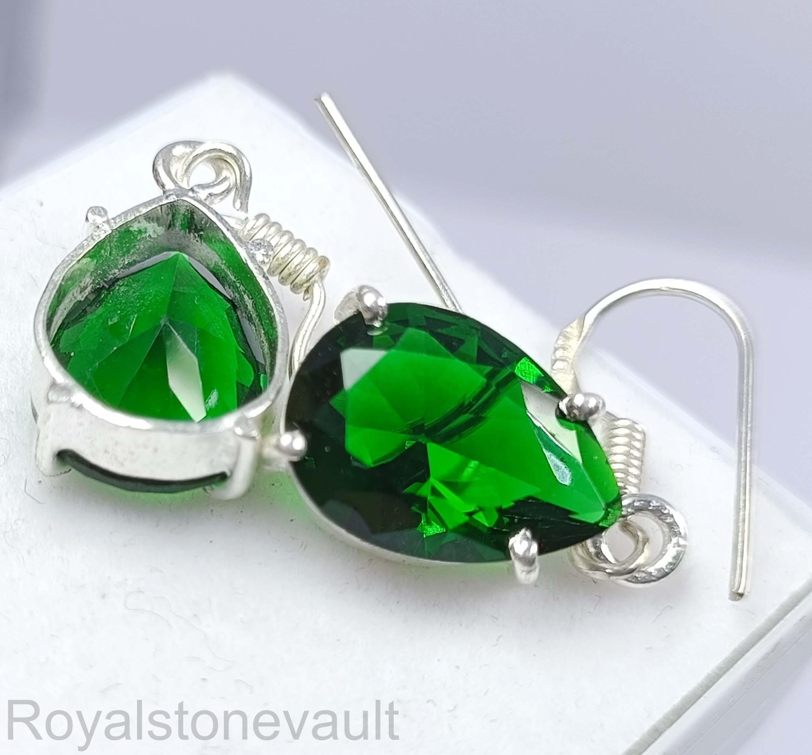 IGL Certified 17.25Ct Green Emerald Pear Shape Earrings 925 Sterling Silver 5DDI