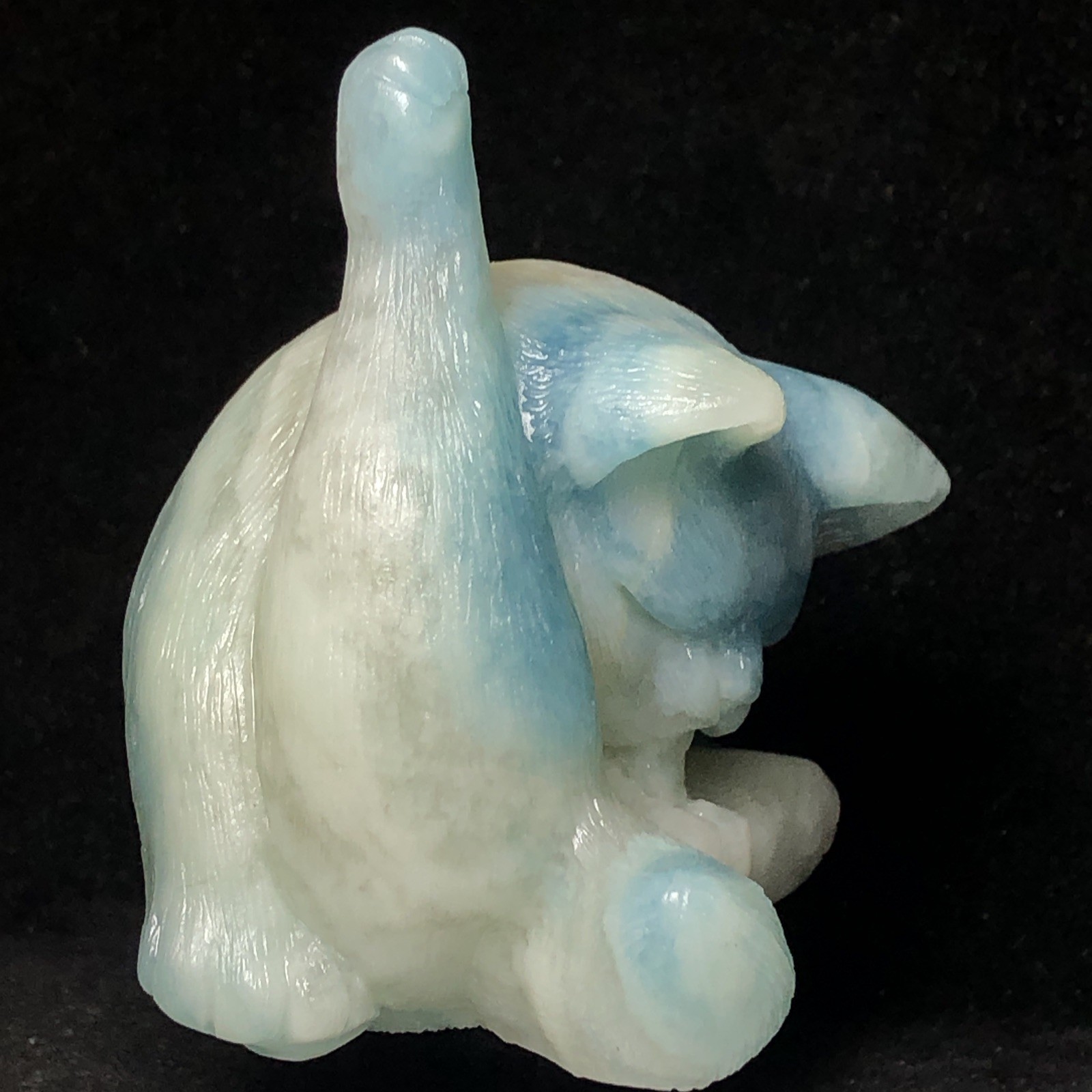 CAT HAND-CARVED NATURAL AMAZON STONE CRYSTAL QUARTZ MINERAL SPECIMEN COLLECTION.