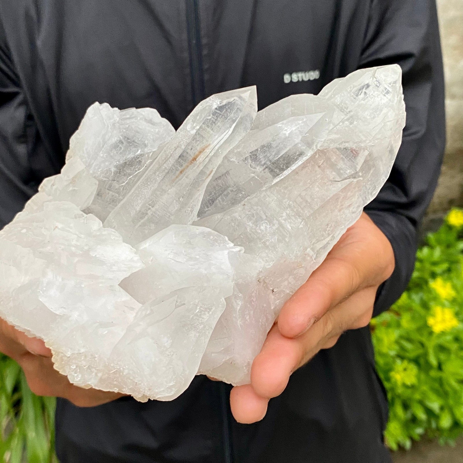 2.2LB A+++Natural white Crystal Himalayan quartz chunk mineralsls