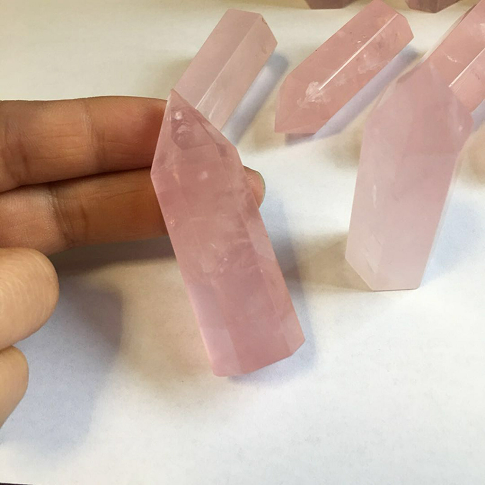 10Pcs/Lot 4-5cm Natural Rose Quartz Crystal Point Wand Rock Stone Healing Reiki