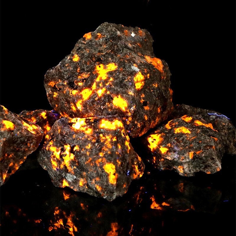 6 PCS Rough Yooperlite UV Fluorescent Emberlite Glowing Fire Rocks Chunks Stone