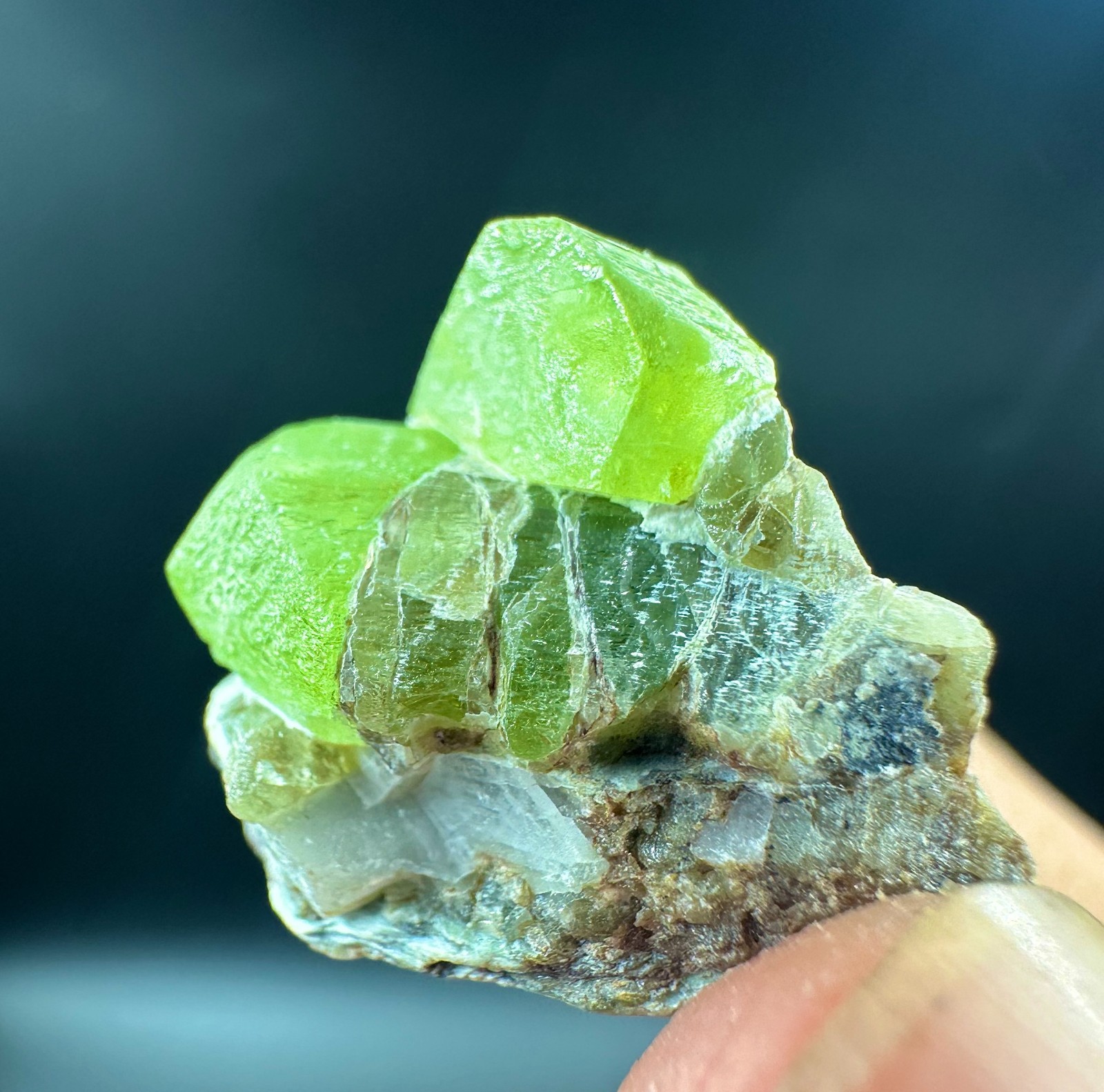 24 Carat Beautiful Peridot Crystal From Pakistan