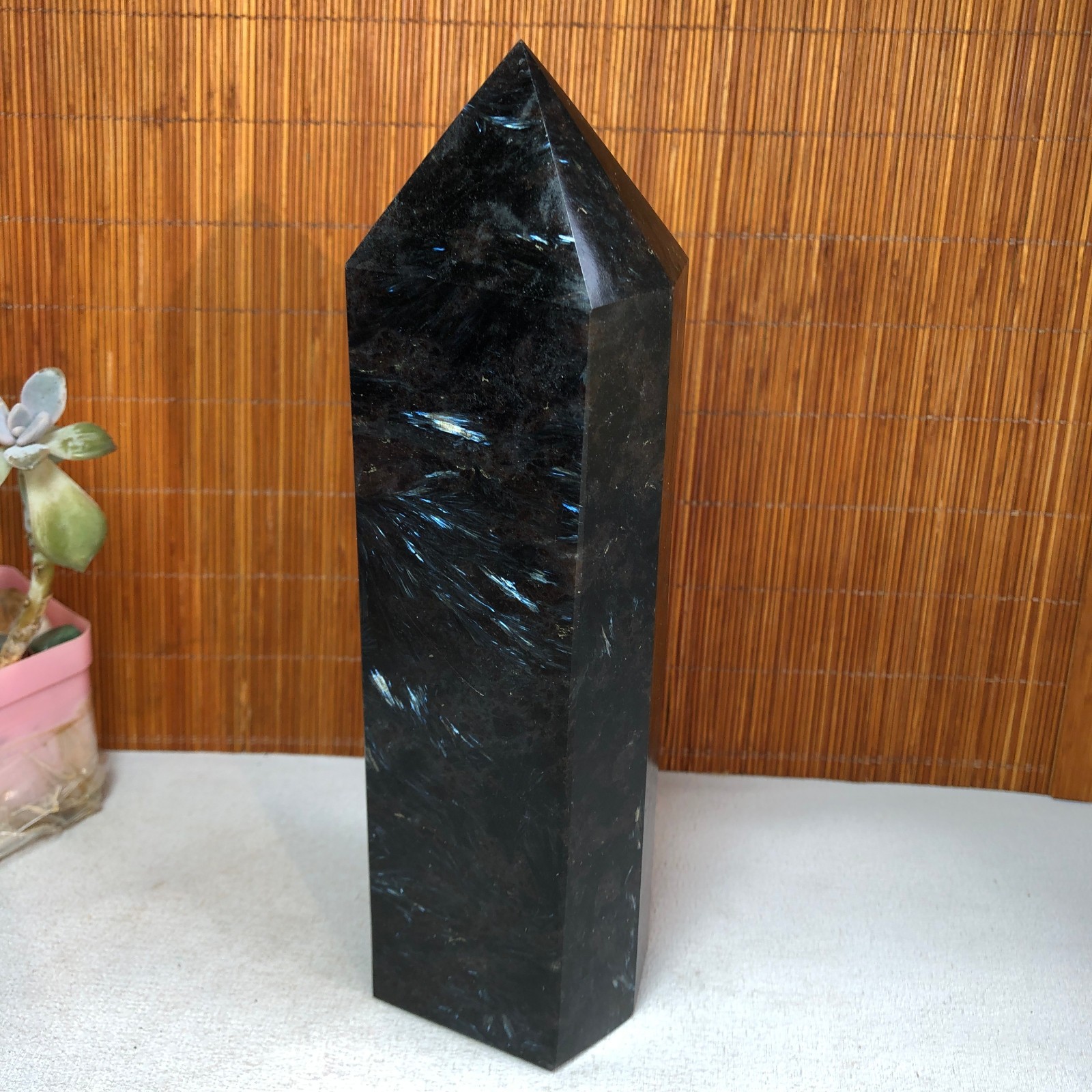 207mm Natural Fireworks Stone wand Obelisk Crystal specimens 1.25kg A1999