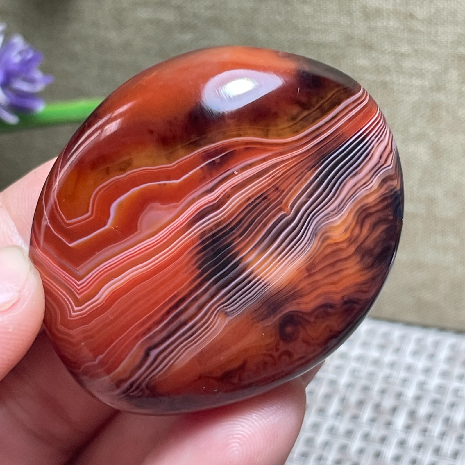 Crazy Lace SILK stone Polish Tumbled Stone Home Decor Ornament 50g