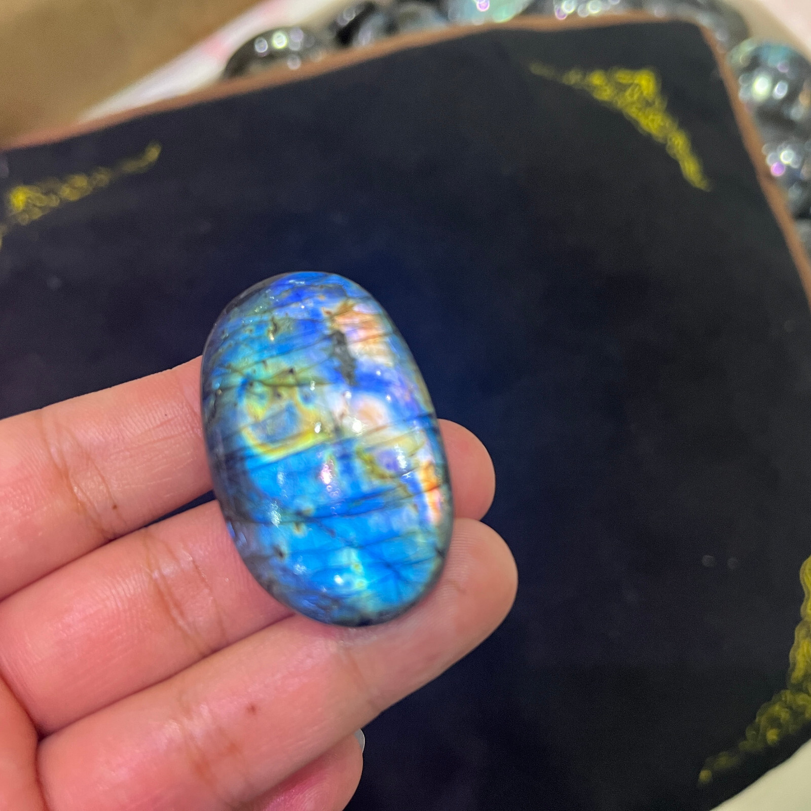 1PC Natural Colorful Labradorite Polished Crystal Quartz Palm Stone Rock Ore