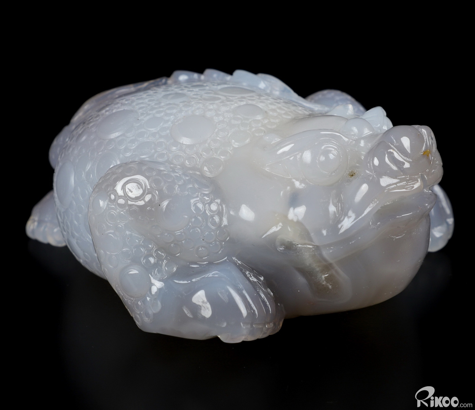 3.3″ Agate Hand Carved Crystal Toad Sculpture, Crystal Healing